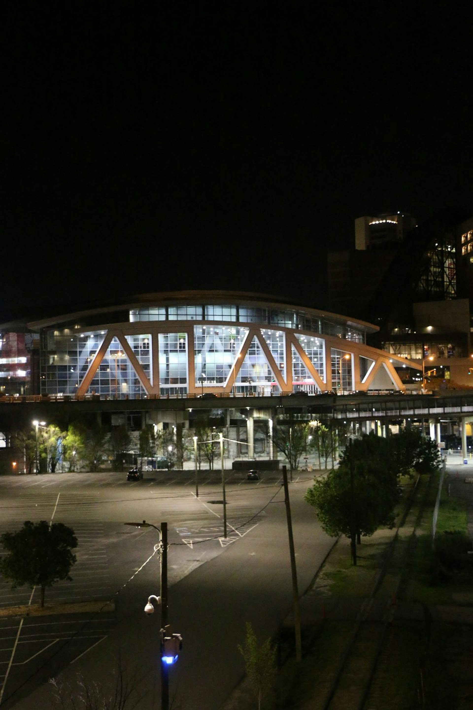 Nighttime shot of 'Atlanta' spelled out on the sides of the Phillips Arena © Ni'Kesia Pannell / Lonely Planet