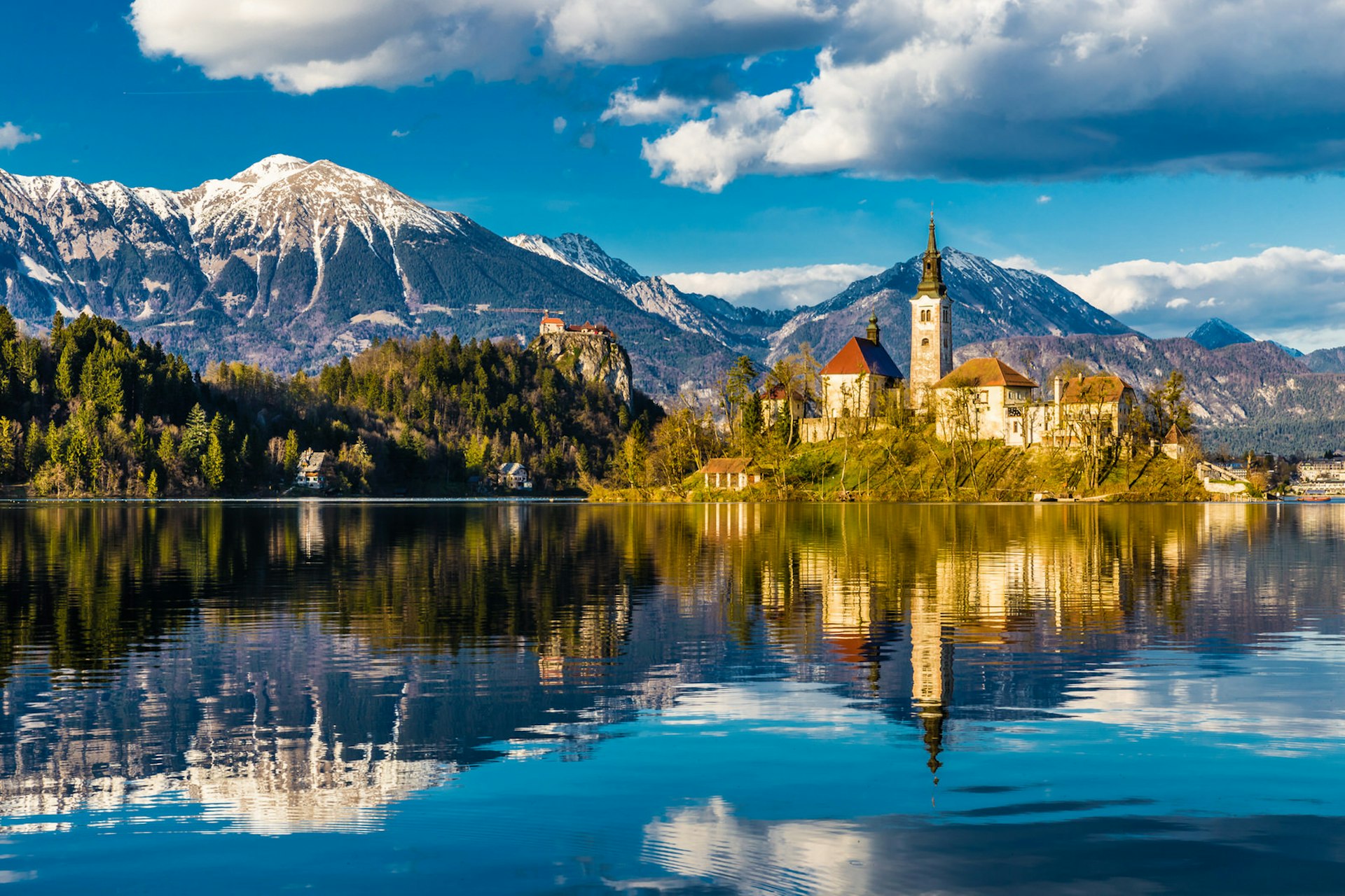 Amazing View On Bled Lake, Island,Church And Castle With Mountain Range Lake Bled © ZM_Photo / Shutterstock