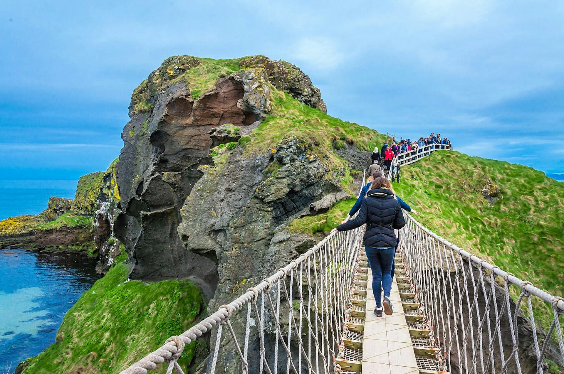 Brace yourself for a head-spinning walk across the Carrick-a-Rede bridge ©Pfeiffer/Shutterstock