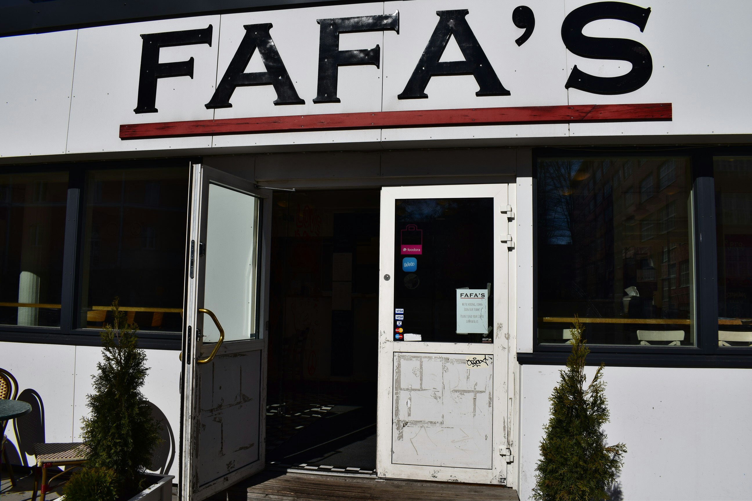 Exterior shot of Fafa's falafel restaurant © Violetta Teetor