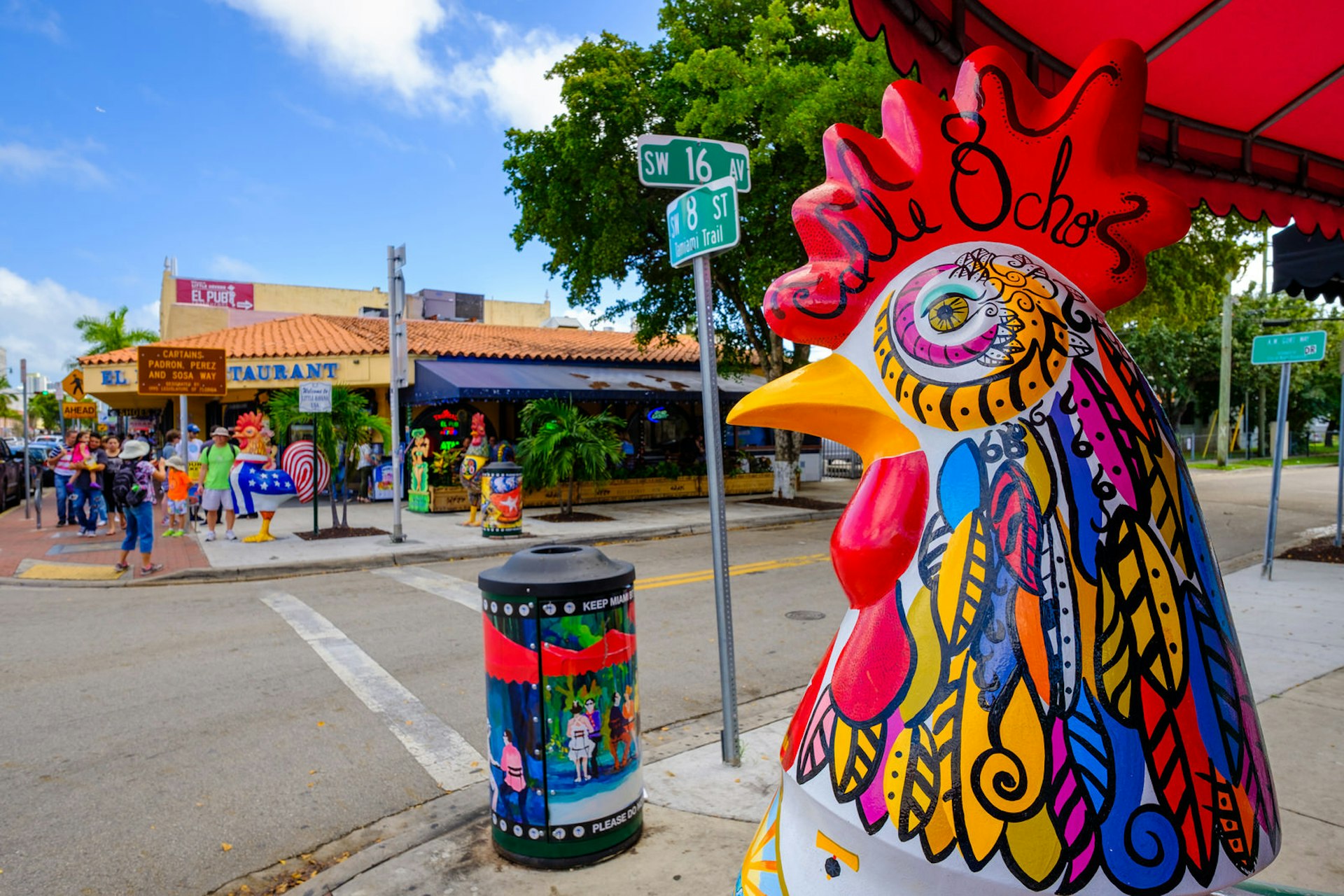 Colorful artwork on display along the popular Calle Ocho in historic Little Havana © Rauluminate / Getty Images 