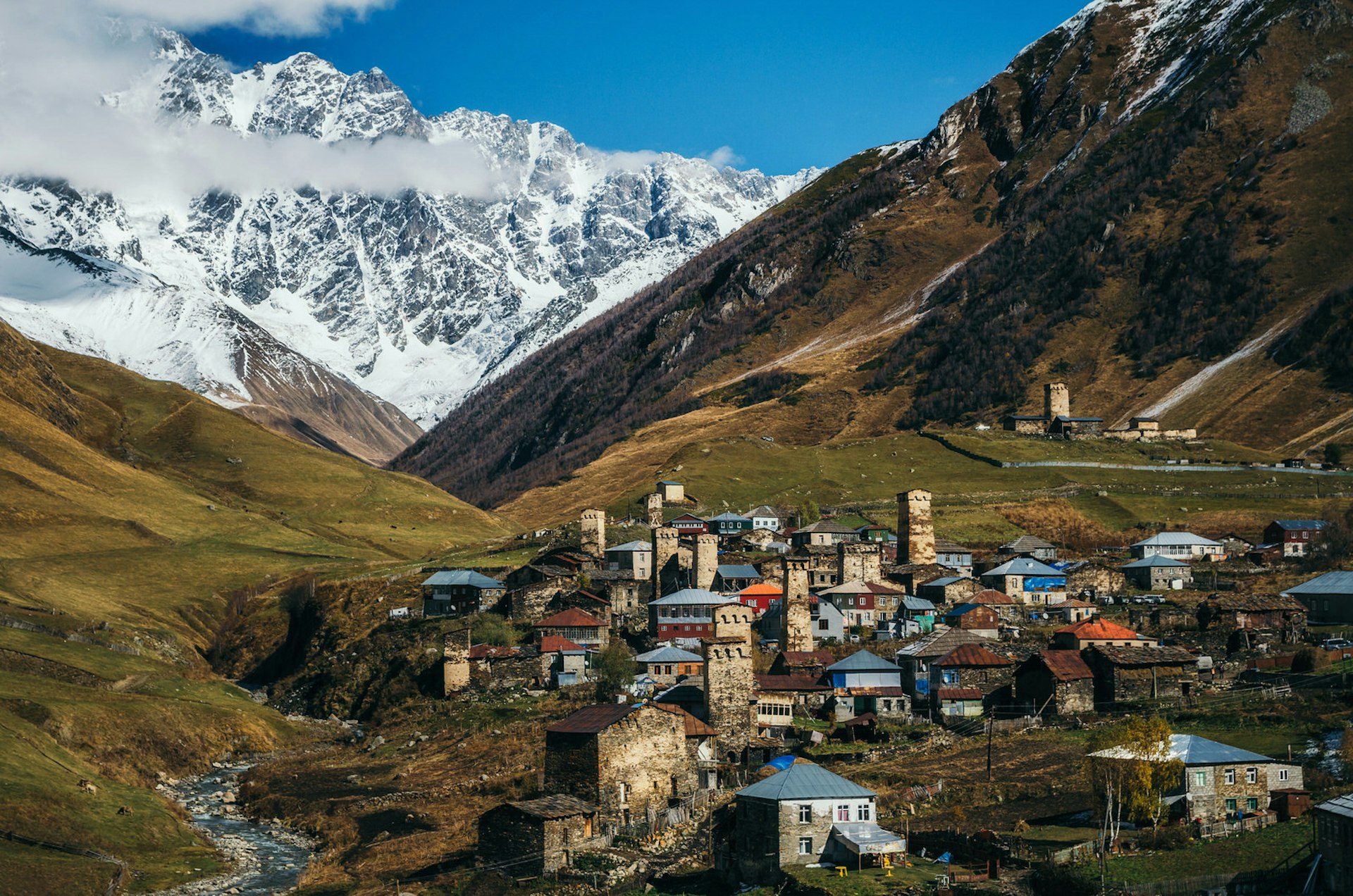 Svanetian Towers in Ushguli in autumn. One of the highest inhabited village in Europe © Andrei Bortnikau / Getty Images