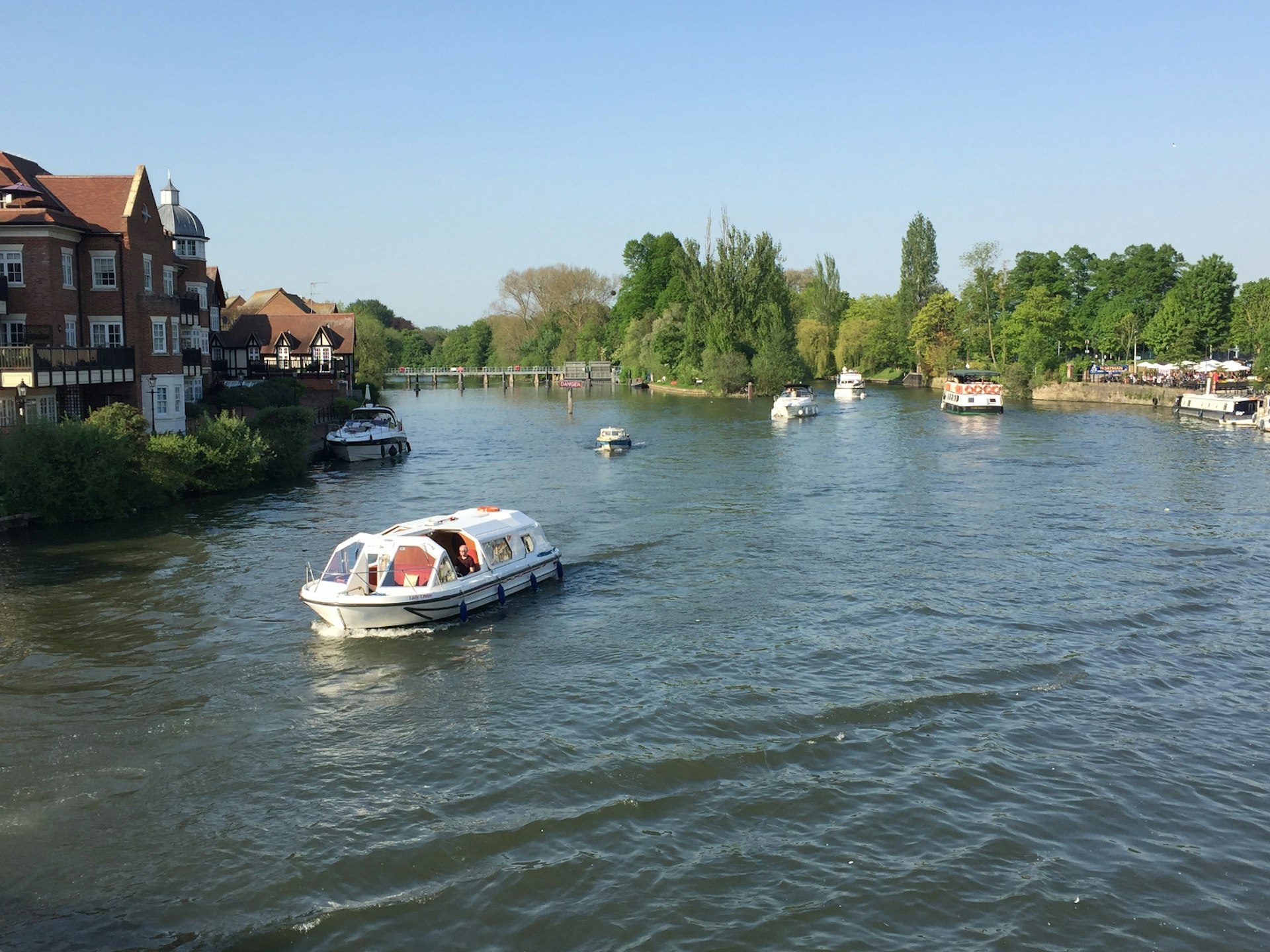 A view from the bridge between Windsor and Eton © Will Jones / Lonely Planet