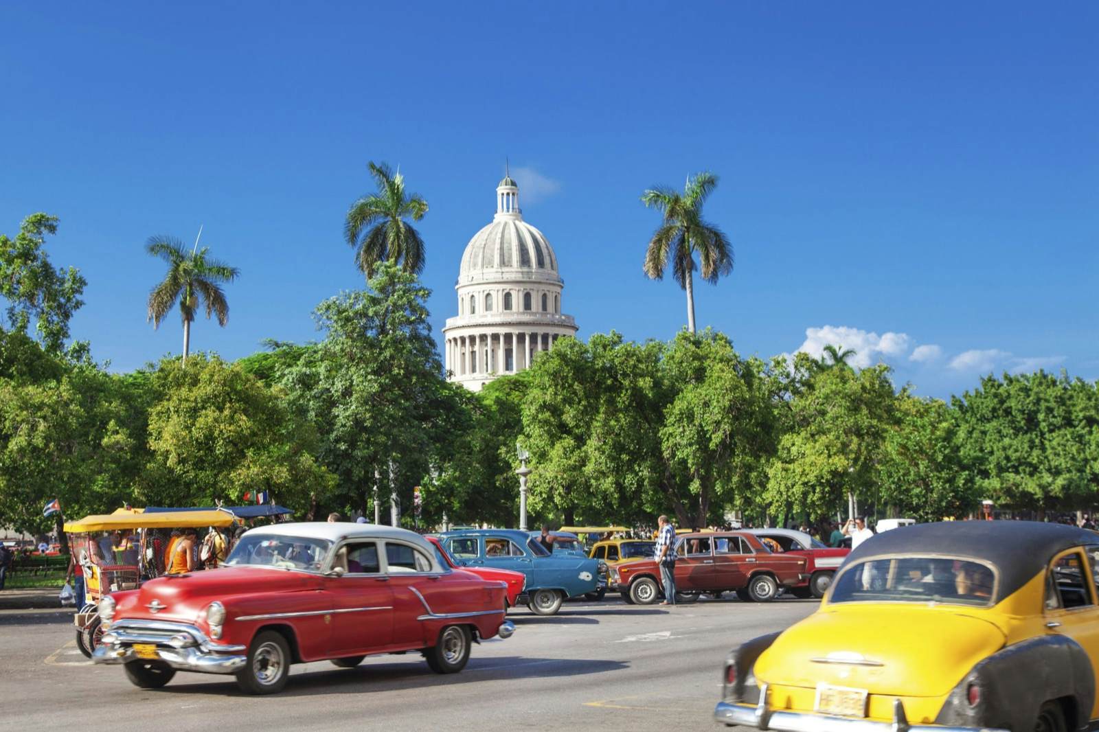 Download free Empty Alley In Cuba Wallpaper - MrWallpaper.com