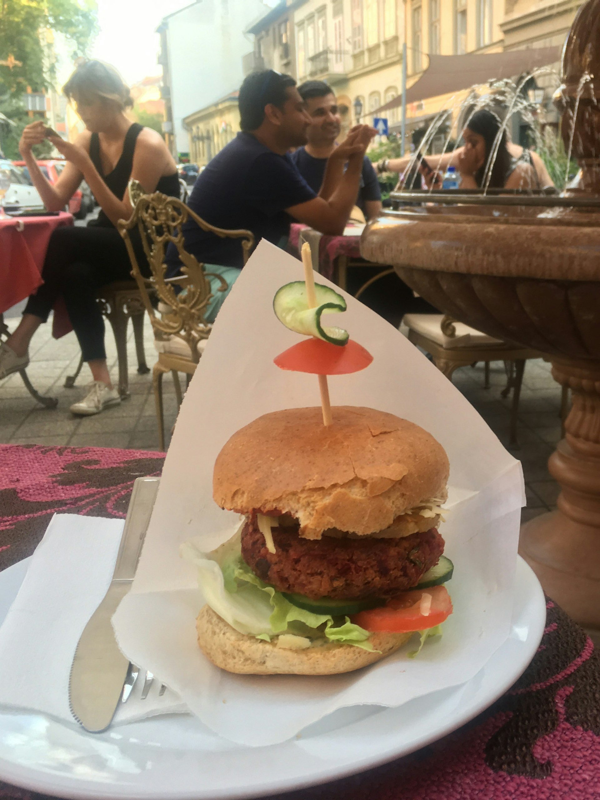Get a table on the terrace at Édeni Vegan and try their pineapple vegan burger © Jennifer Walker / Budapest