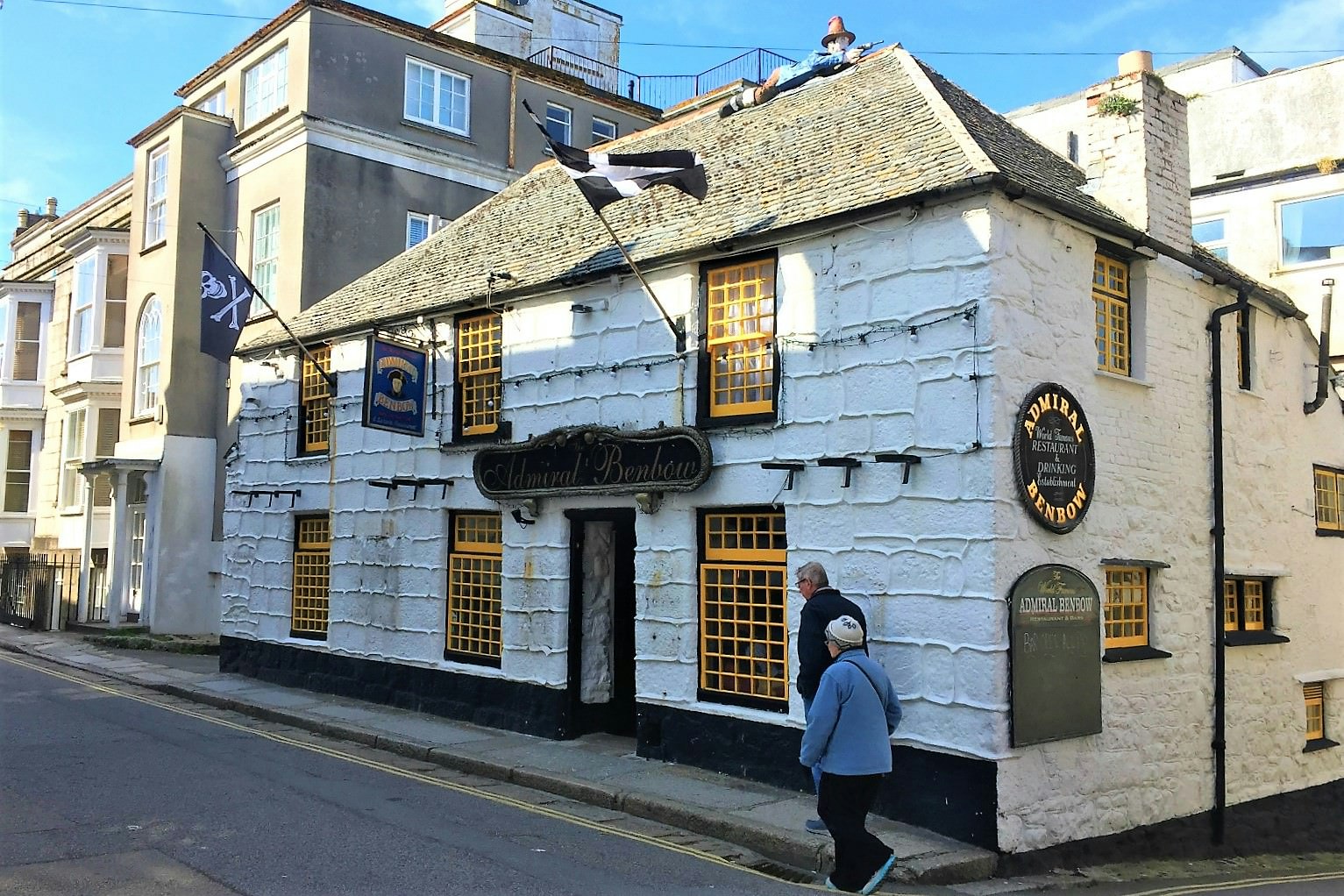 The Admiral Benbow is one of many historic pubs serving great food © Emma Sparks / Lonely Planet