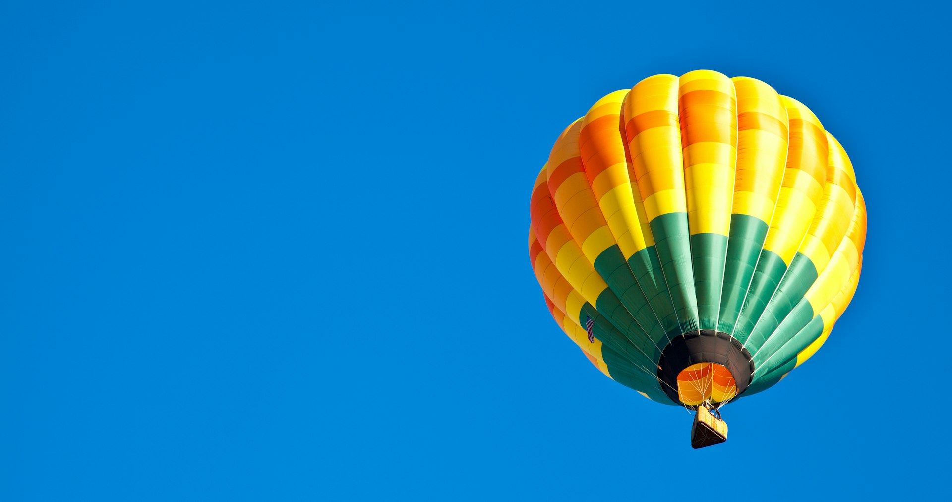 Features - Balloons in Flight