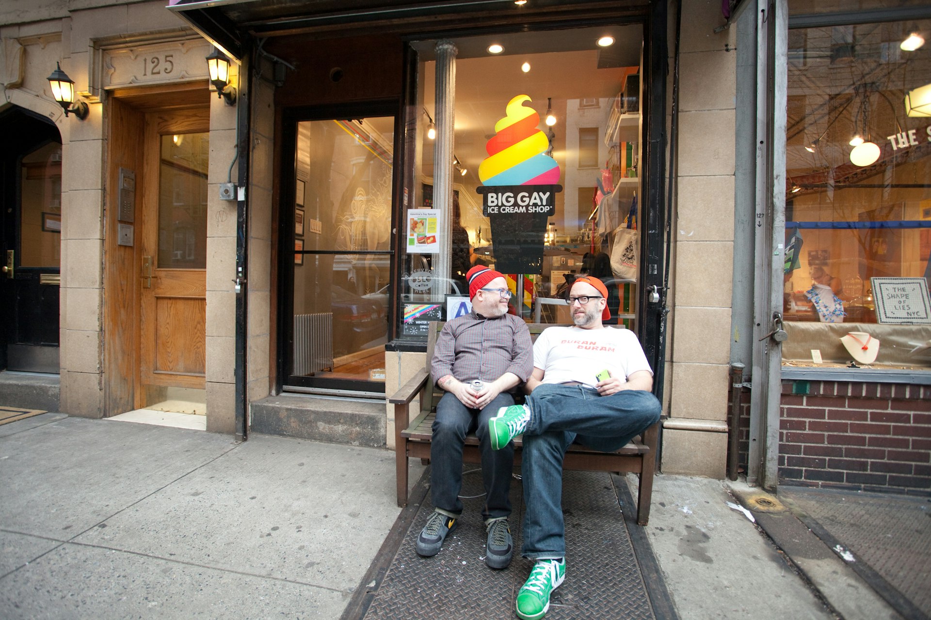 Doug Quint and Bryan Petroff sit in front of Big Gay Ice Cream in New York City © Big Gay Ice Cream