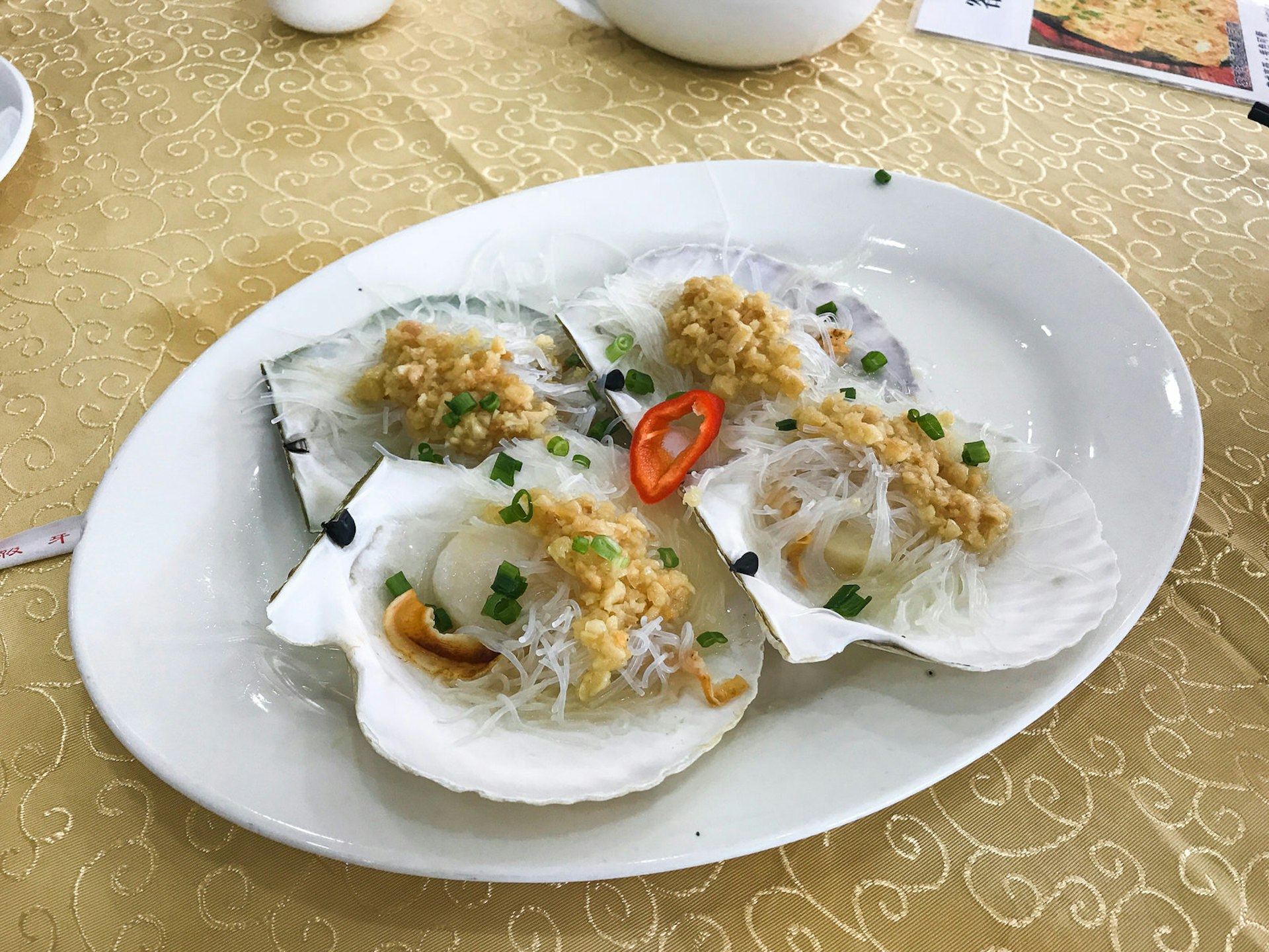 Scallops at Huangsha Seafood Market © Cathy Adams / Lonely Planet