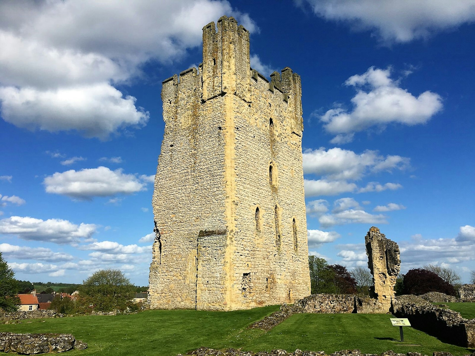 The sturdy keep of Helmsley Castle is an imposing local feature © Lorna Parkes / Lonely Planet