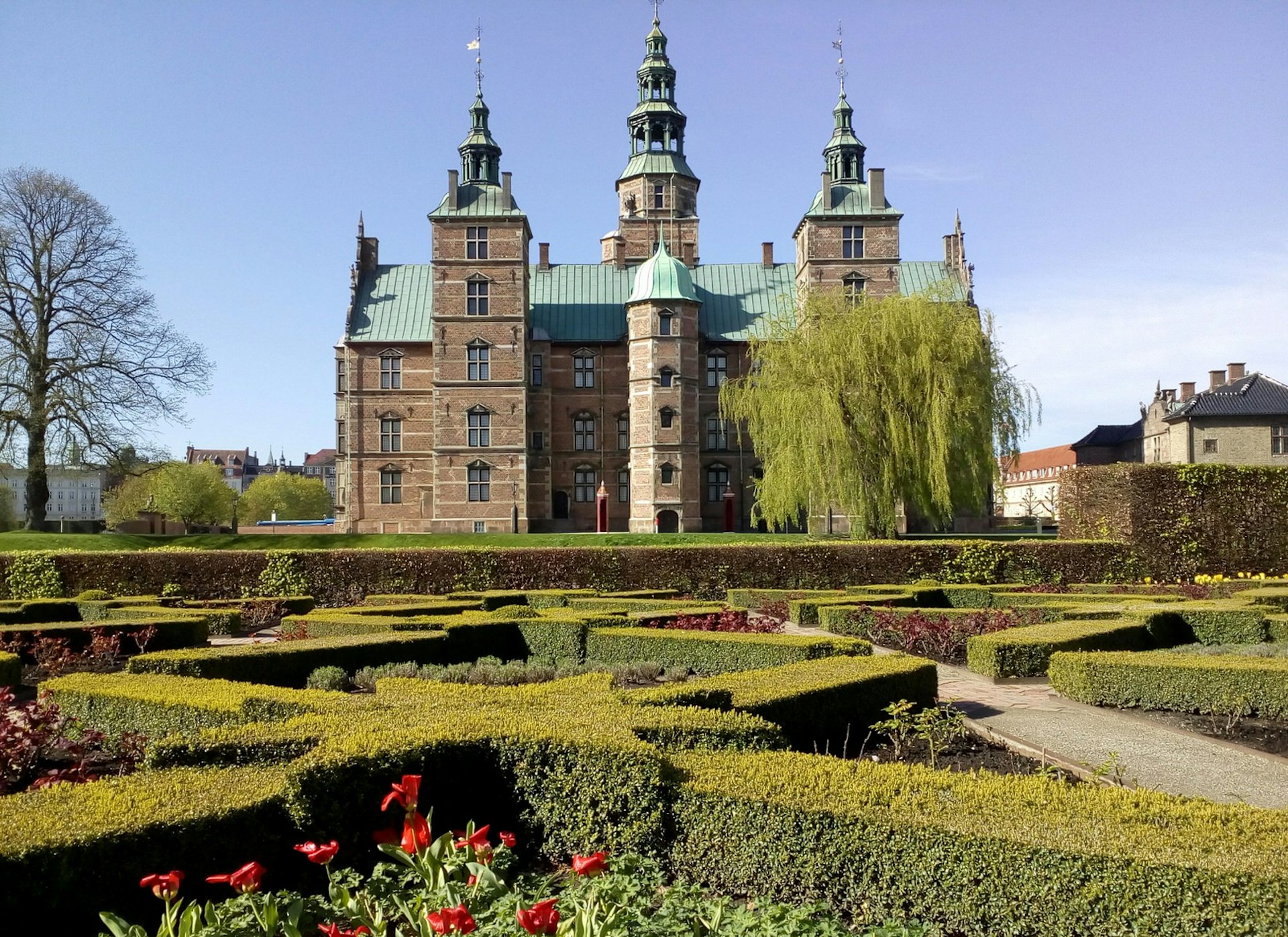 A view of Rosenborg Slot, with the King's Gardens (Kongens Have) in the foreground © Caroline Hadamitzky / Lonely Planet