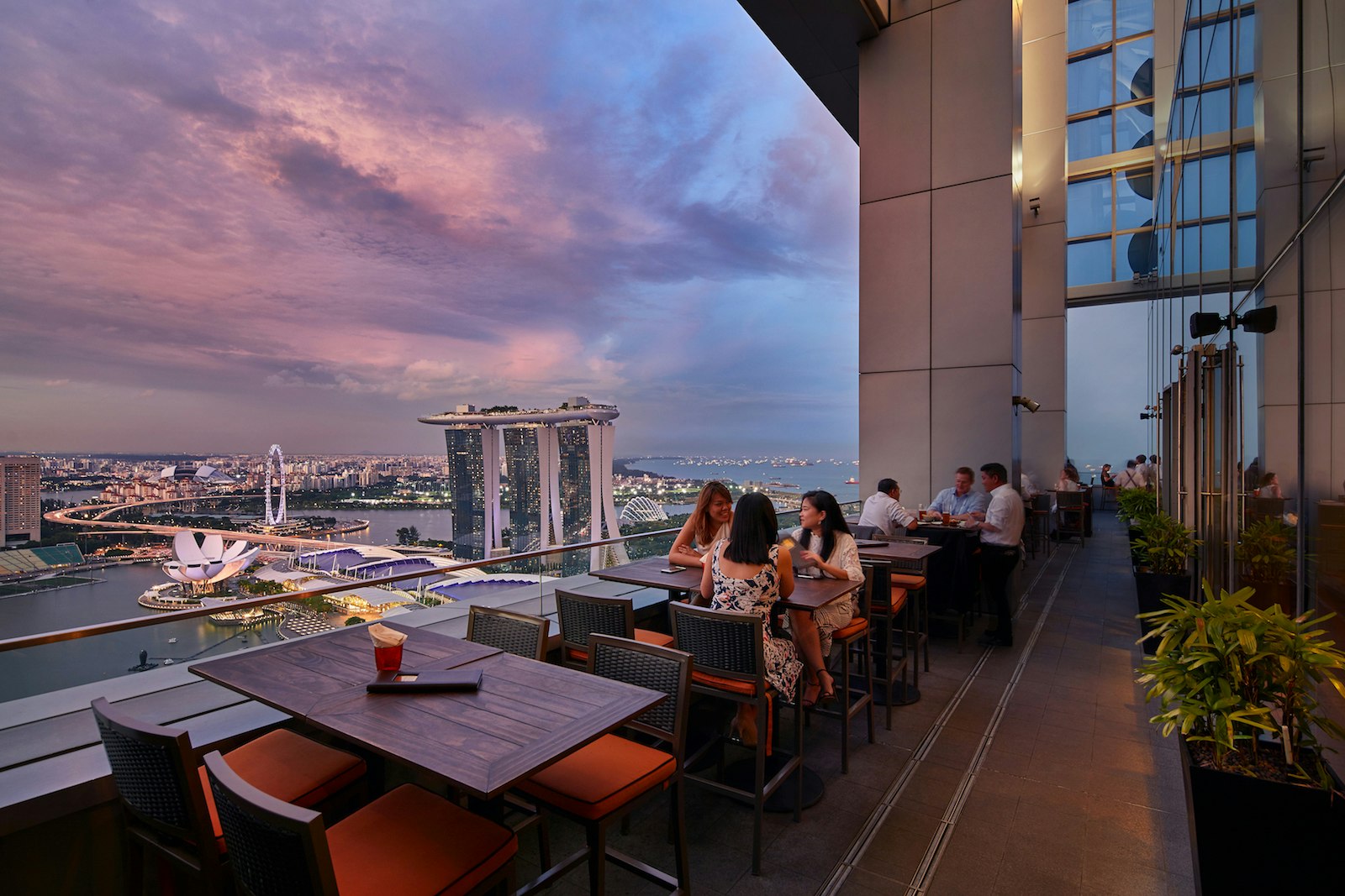 Level 33's terrace up high in Singapore © LeVeL33