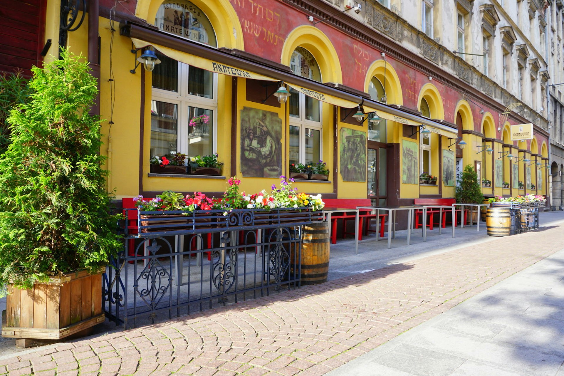 The exterior of popular Anatewka, which serves up delicious Jewish cuisine © Mariola Anna S / Shutterstock