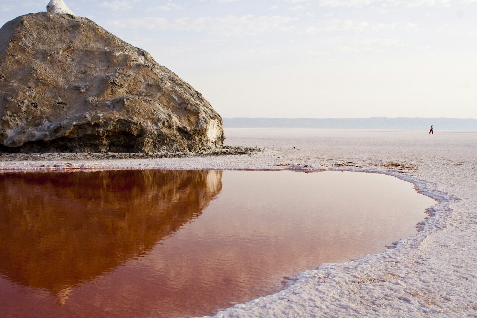 Pool of pink water at the salty lakes of Chott El Jerid, Tunisia