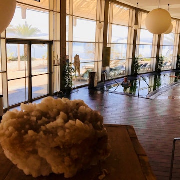 Features - dead-sea-pool-ein-gedi-eeede5be4f21