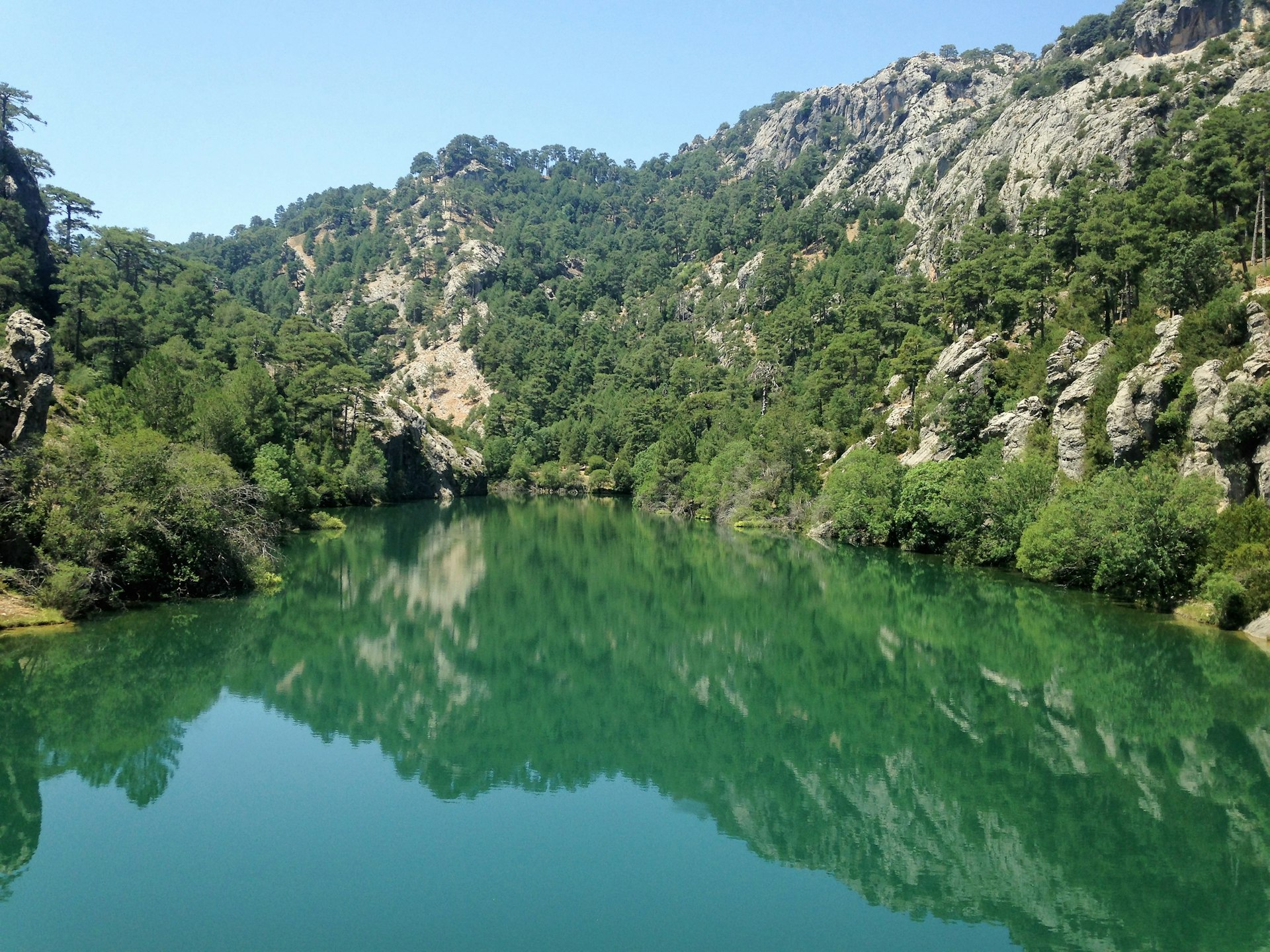The Embalse de los Órganos, a small reservoir near the top of the Río Borosa walk in Sierras de Cazorla, Segura y Las Villas