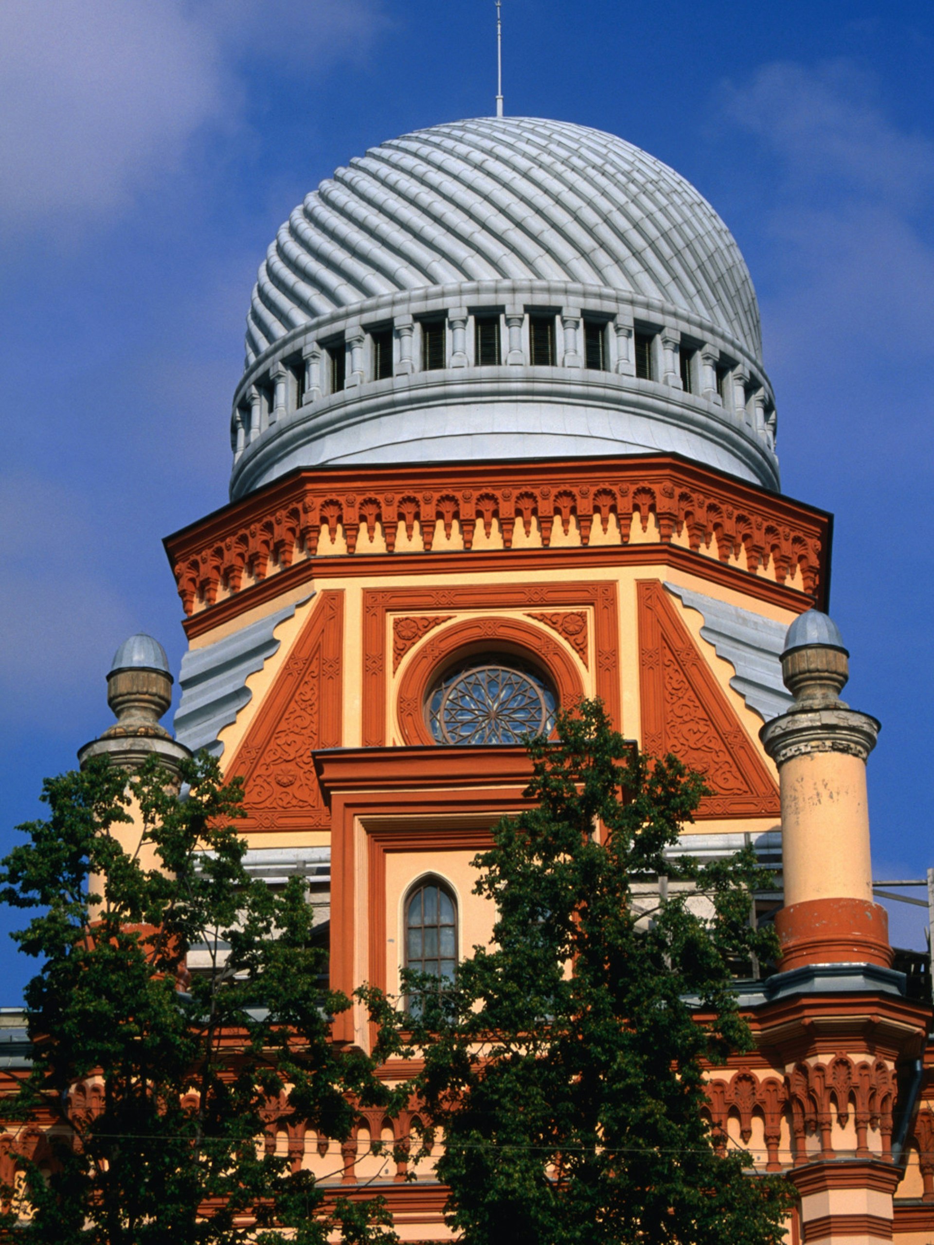 St Petersburg's Grand Choral Synagogue features Moorish architectural elements © Jonathan Smith / Lonely Planet