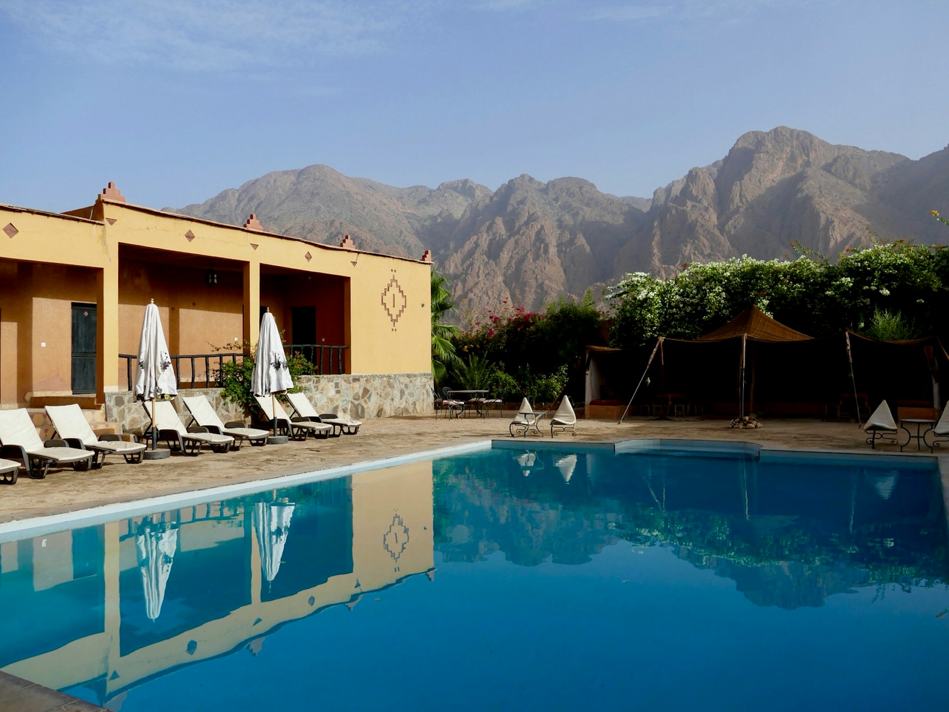 Pool at Chez Amaliya Auberge Kasbah backed by the Anti Atlas Mountains, Ameln Valley, Tafraoute, Morocco