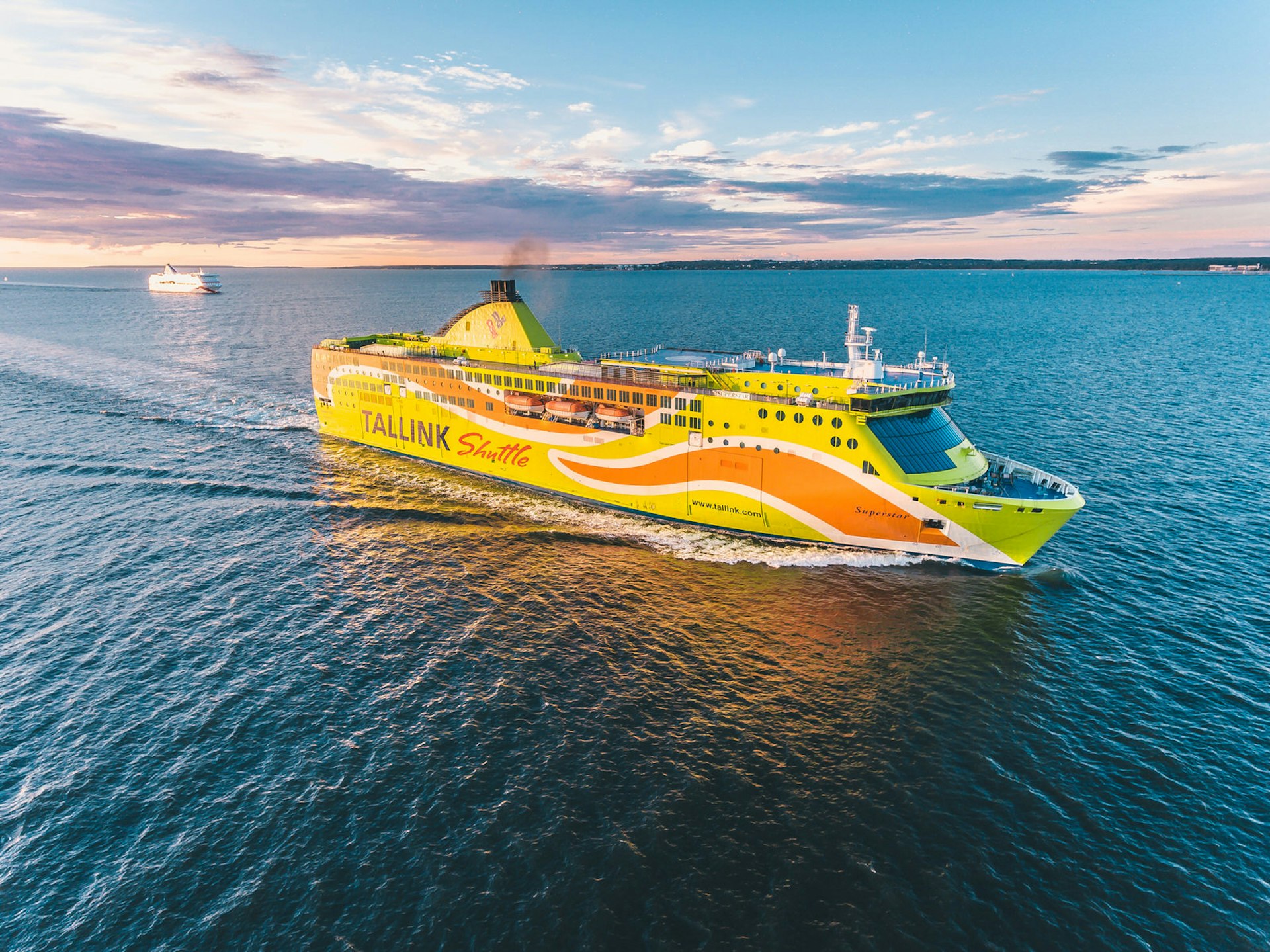 The Tallink Shuttle ferry, sailing on the Baltic Sea © Dmitry Tkachenko Photo / Shutterstock