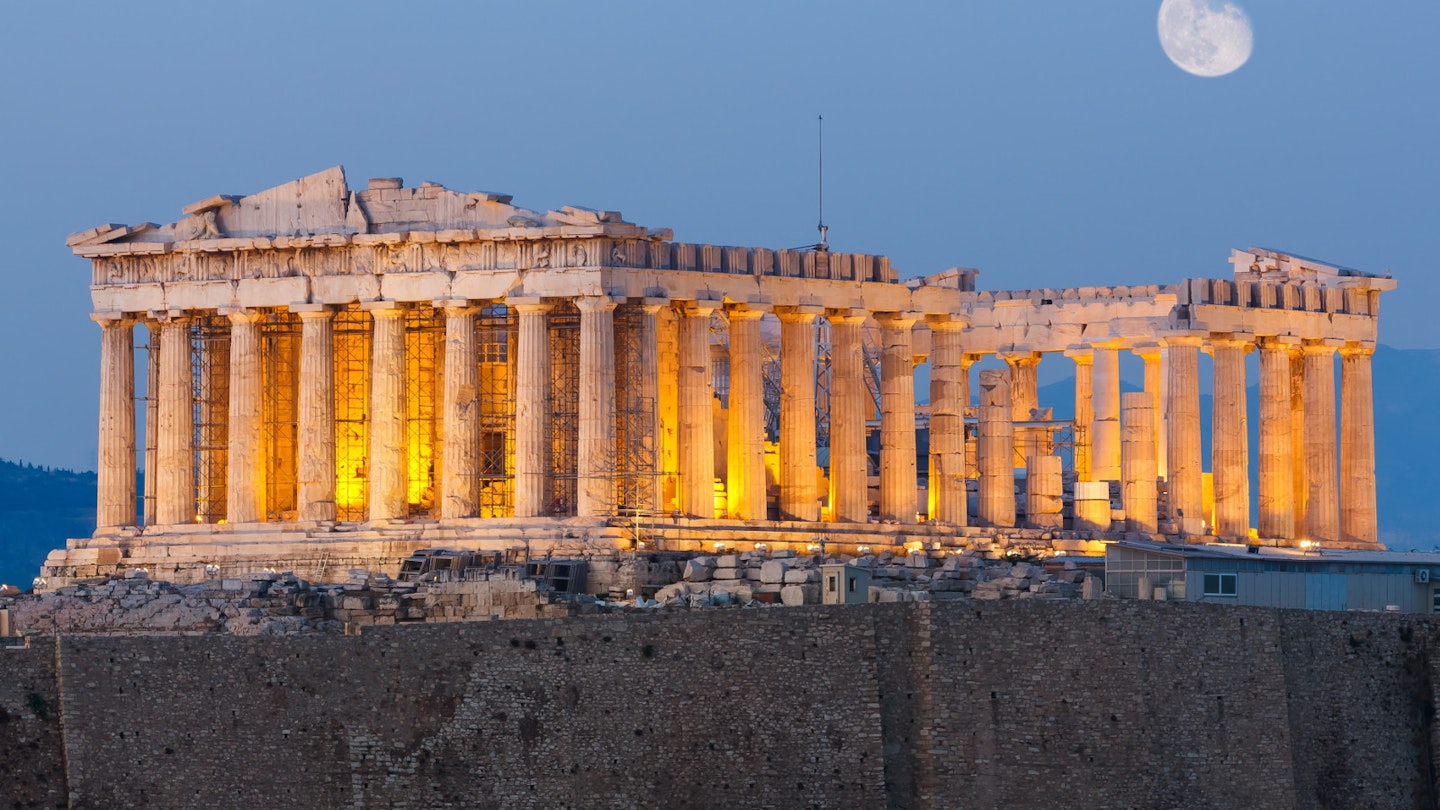 The glorious Parthenon on Acropolis hill in Athens in the early evening © PNIK / Shutterstock