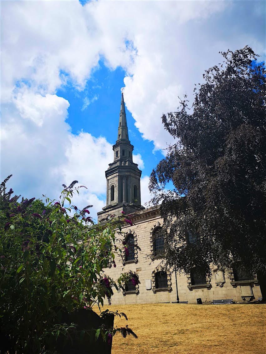 Features - dav An 18th-century church stands at the centre of St Paul's Squre.