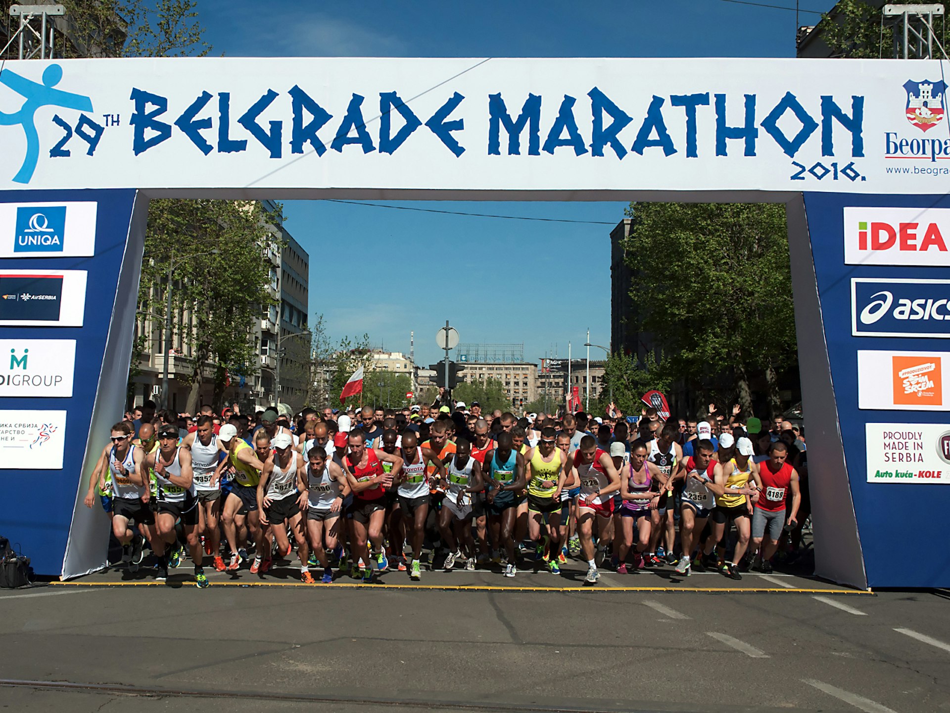 Runners at the starting line under the banner of the 29th Belgrade Marathon 