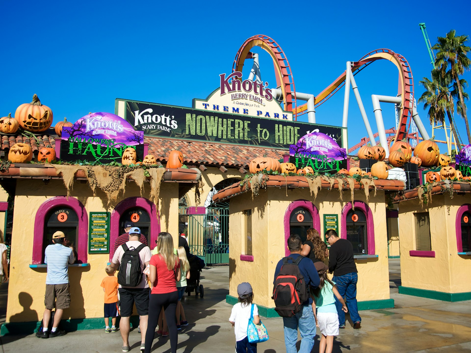 Disney alternatives - Knotts Berry Farm decked out for Halloween with pumpkins engulfing the entrance gates