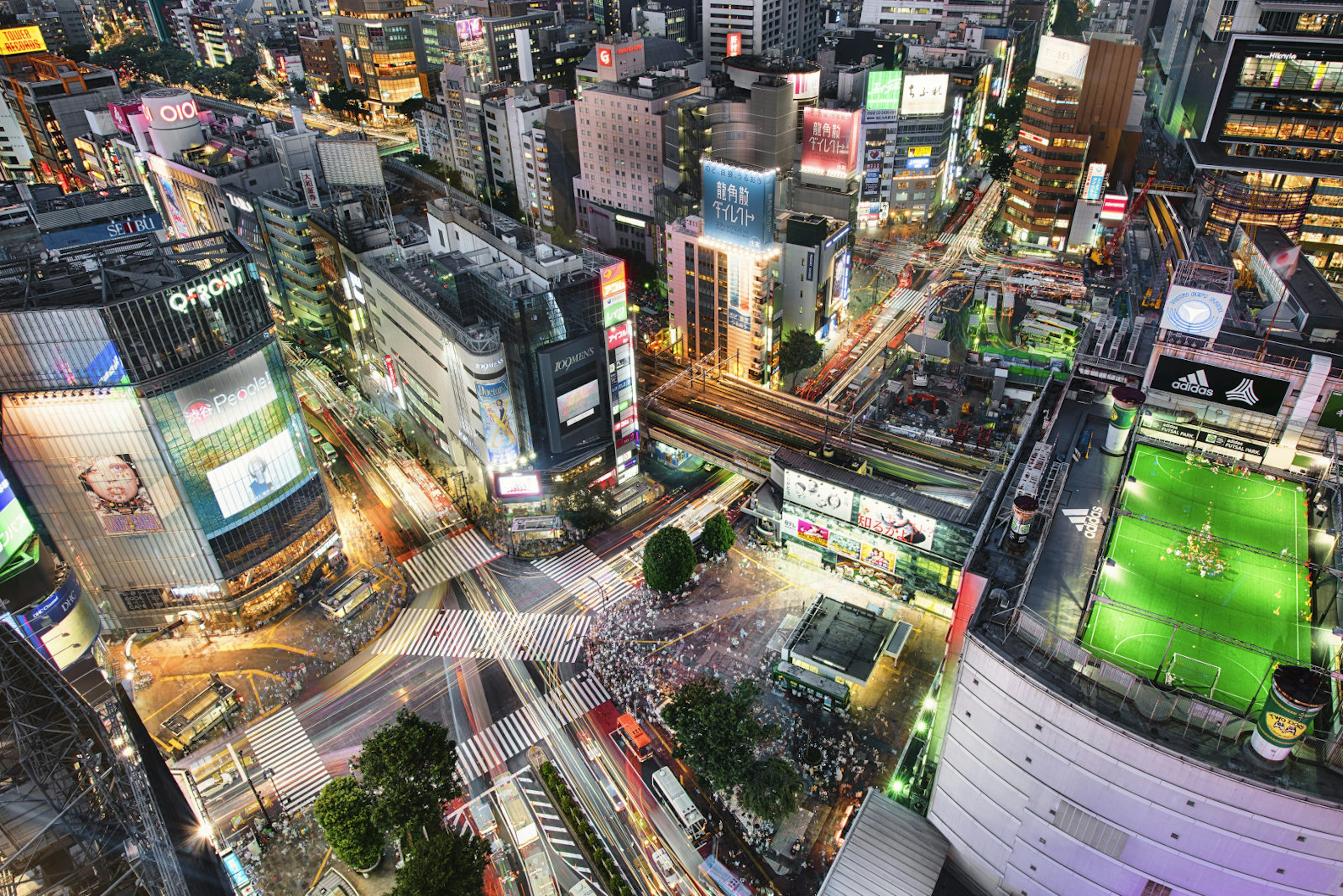 Shibuya Crossing in Tokyo © Duane Walker