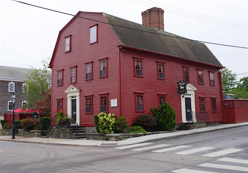 Features - White-Horse-2a034227fb39 Side view of the White Horse Tavern, known to be America’s oldest tavern established in 1673