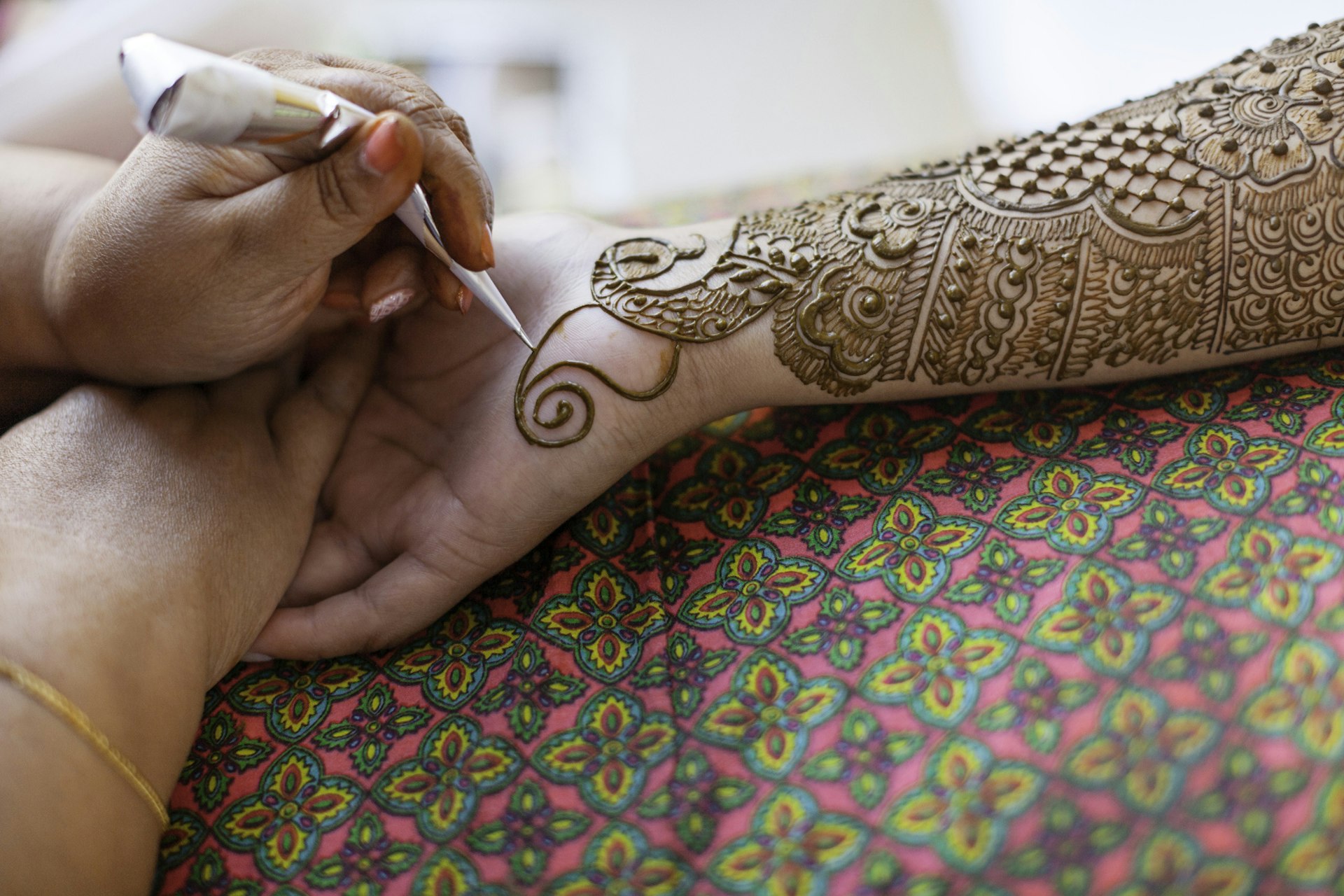 Traditional Mehndi Tattoo for a Indian Bridal Celebration 