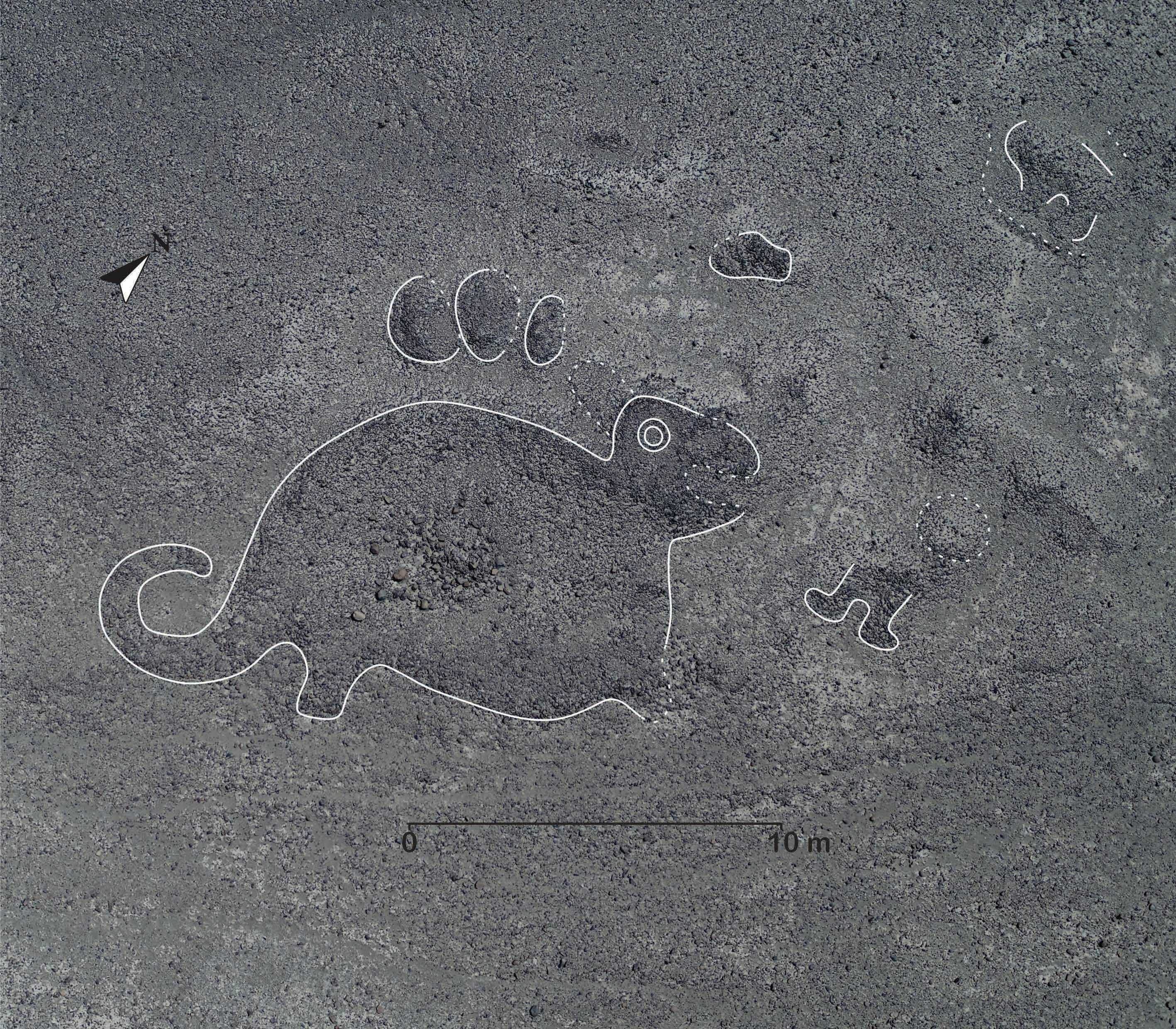 Rat and human figures found in Nazca desert
