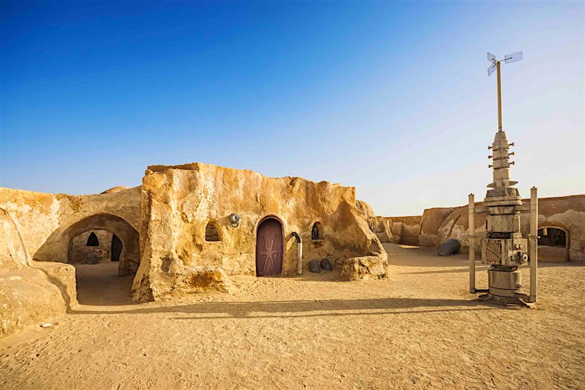 Abandoned Star Wars set, Tunisia.jpg Abandoned Star Wars set in the Sahara desert, Tunisia