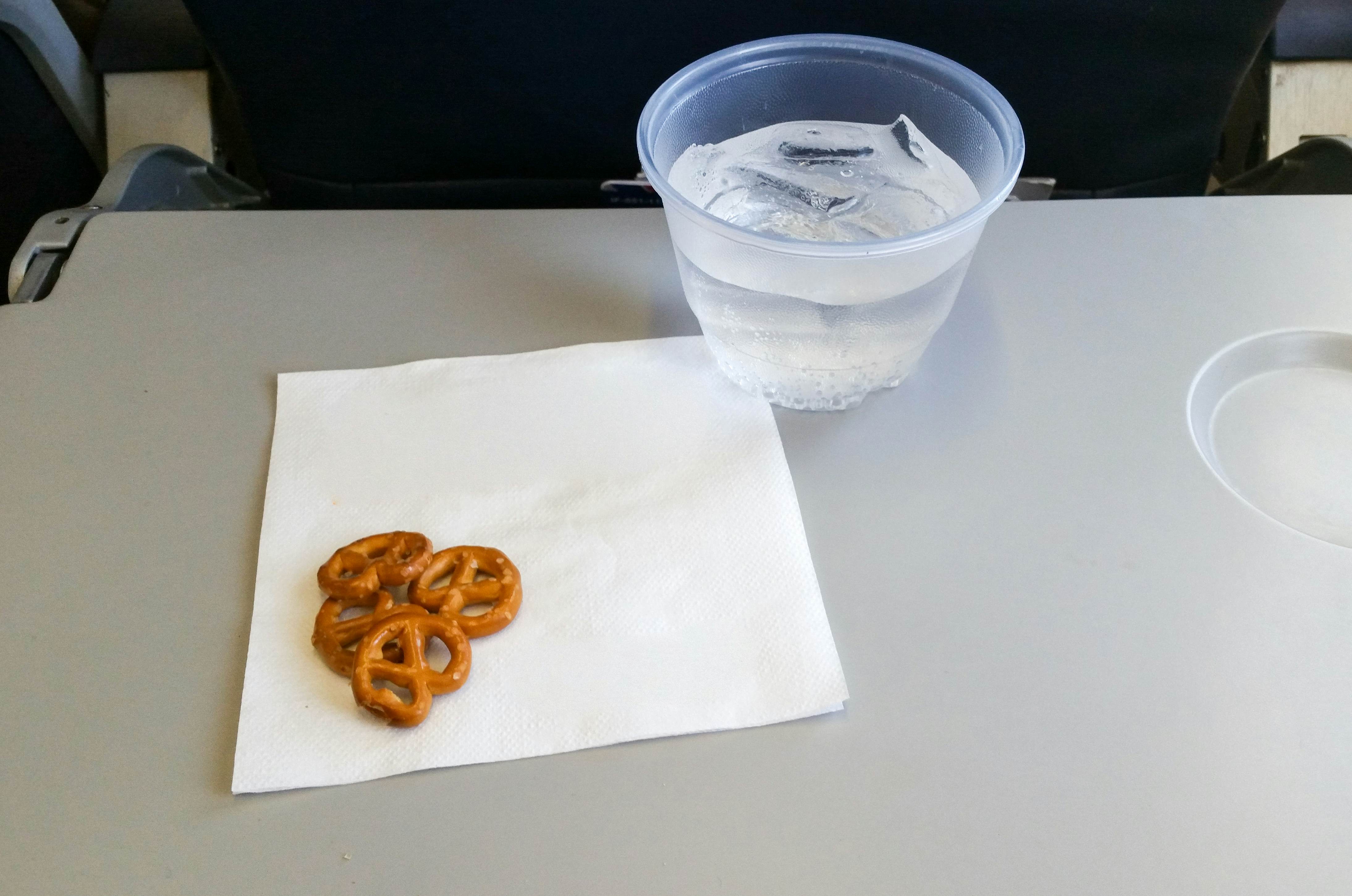 https://lp-cms-production.imgix.net/image_browser/Airline-Snacks.jpg