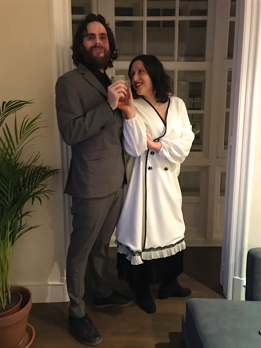A newly married couple celebrate Couple Alba Díaz and Daniel Camino clink glasses in celebration of their wedding.