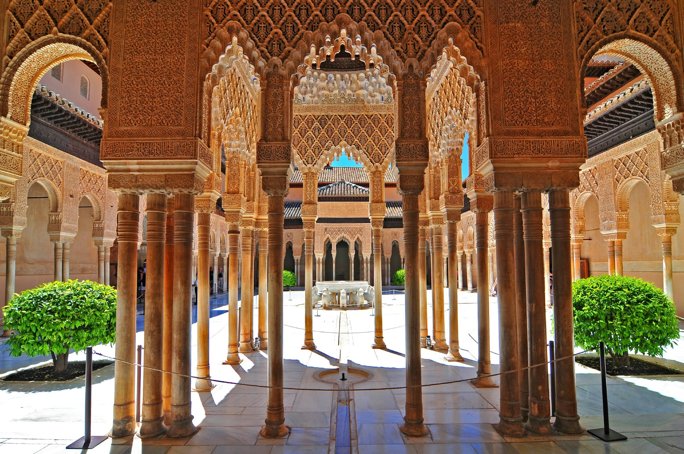 Moorish architecture of the Court of the Lions, the Alhambra, Granada, Andalucia (Andalusia), Spain, Europe 