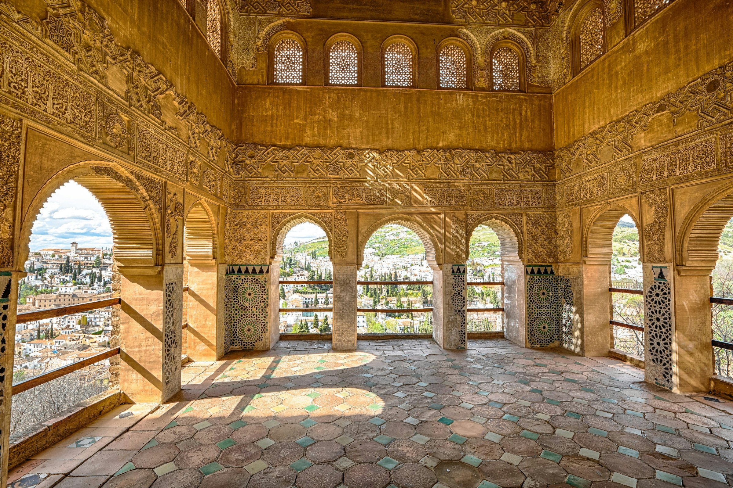 Archways inside a section of the Palacio de Generalife at Alhambra di Granada, Spain