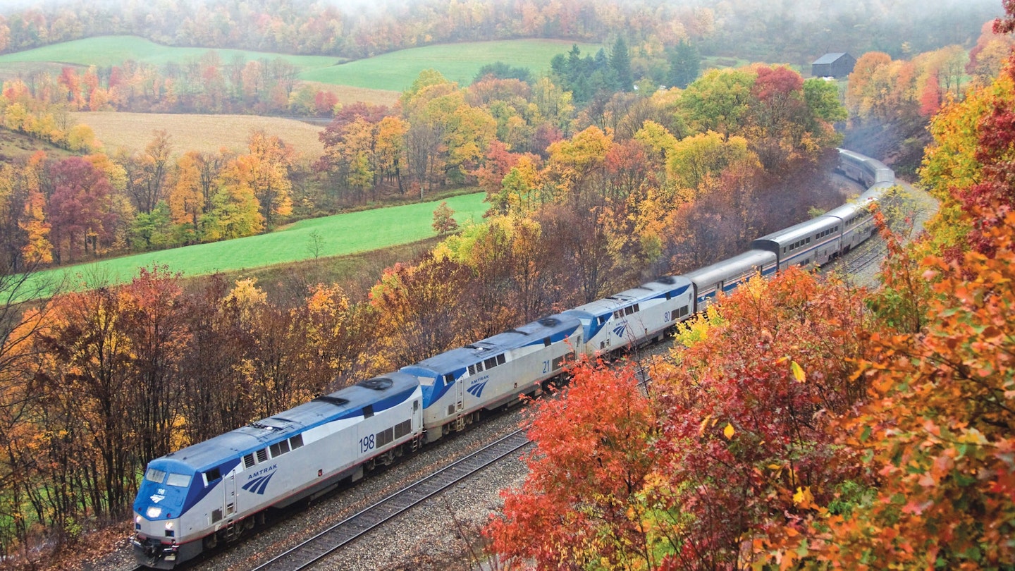 travel across the us by train