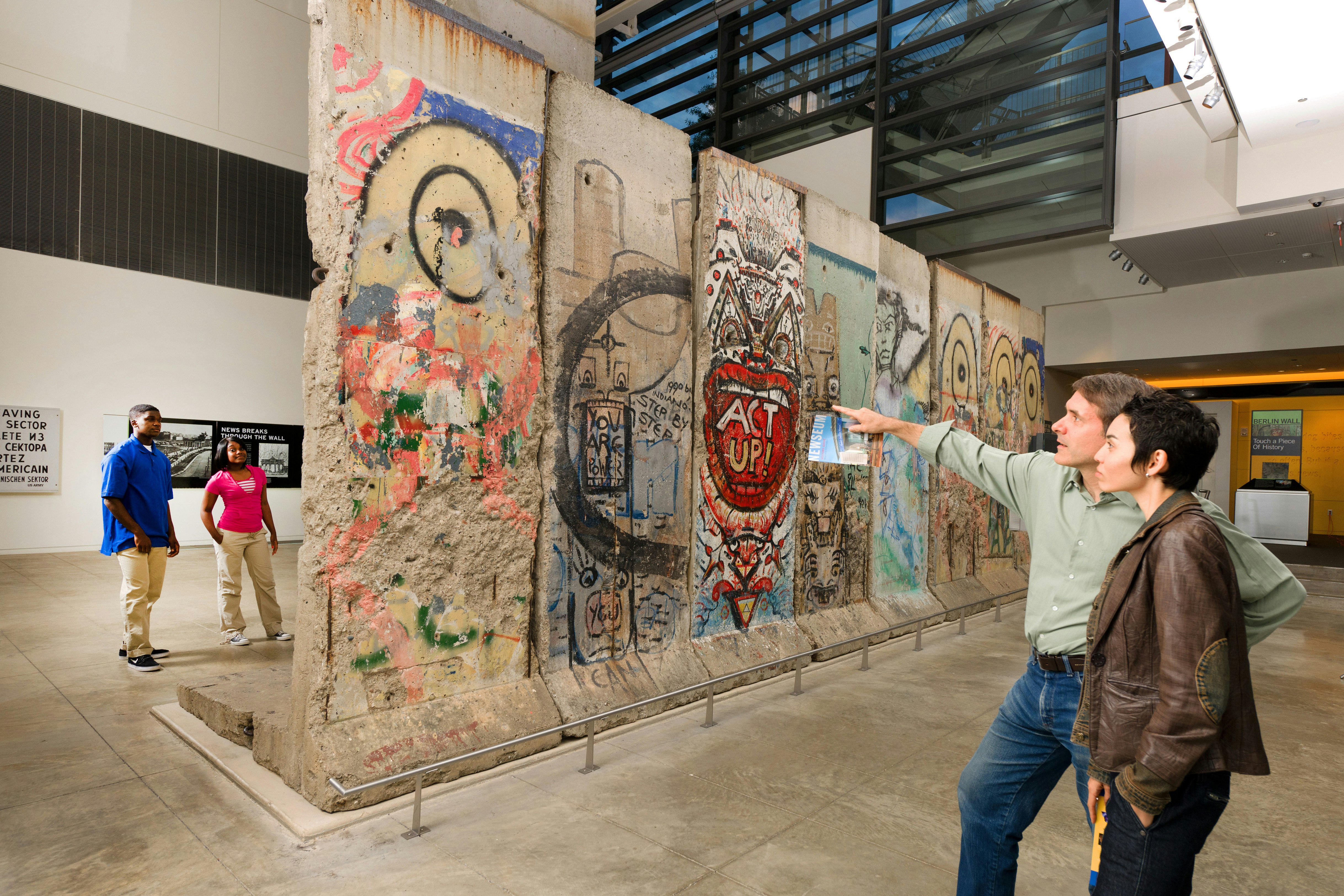 Berlin Wall exhibit photo credit Sam Kittner and Newseum.jpg