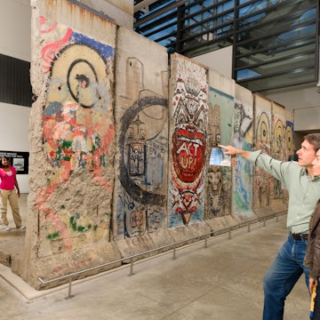 Berlin Wall exhibit photo credit Sam Kittner and Newseum.jpg