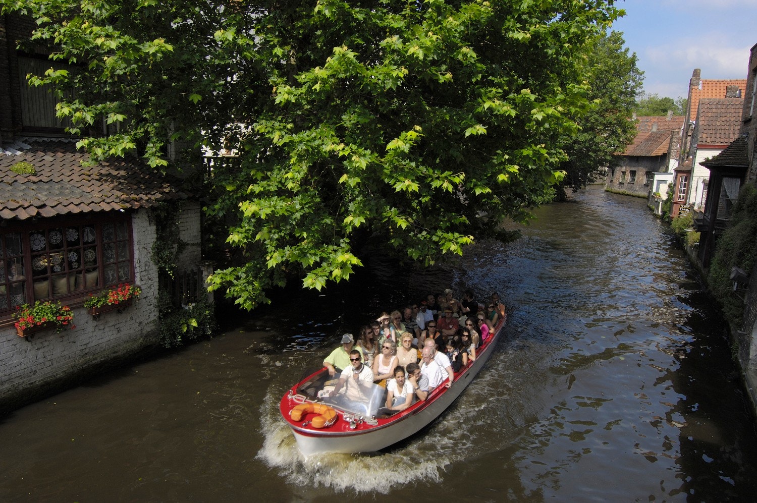 Tourboat on Dijver canal.