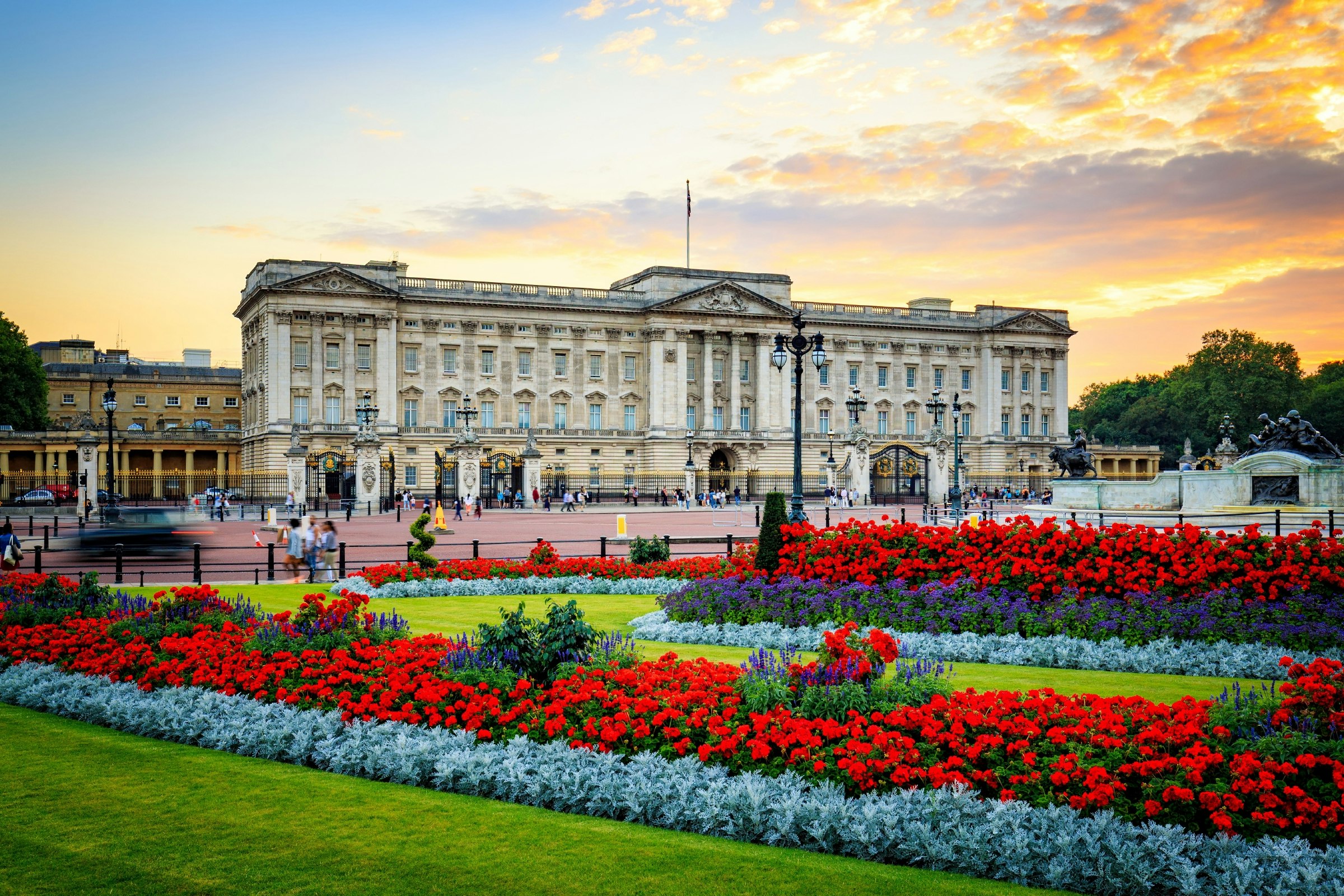 Colourful flowerbeds in front of Buckingham Palace in London