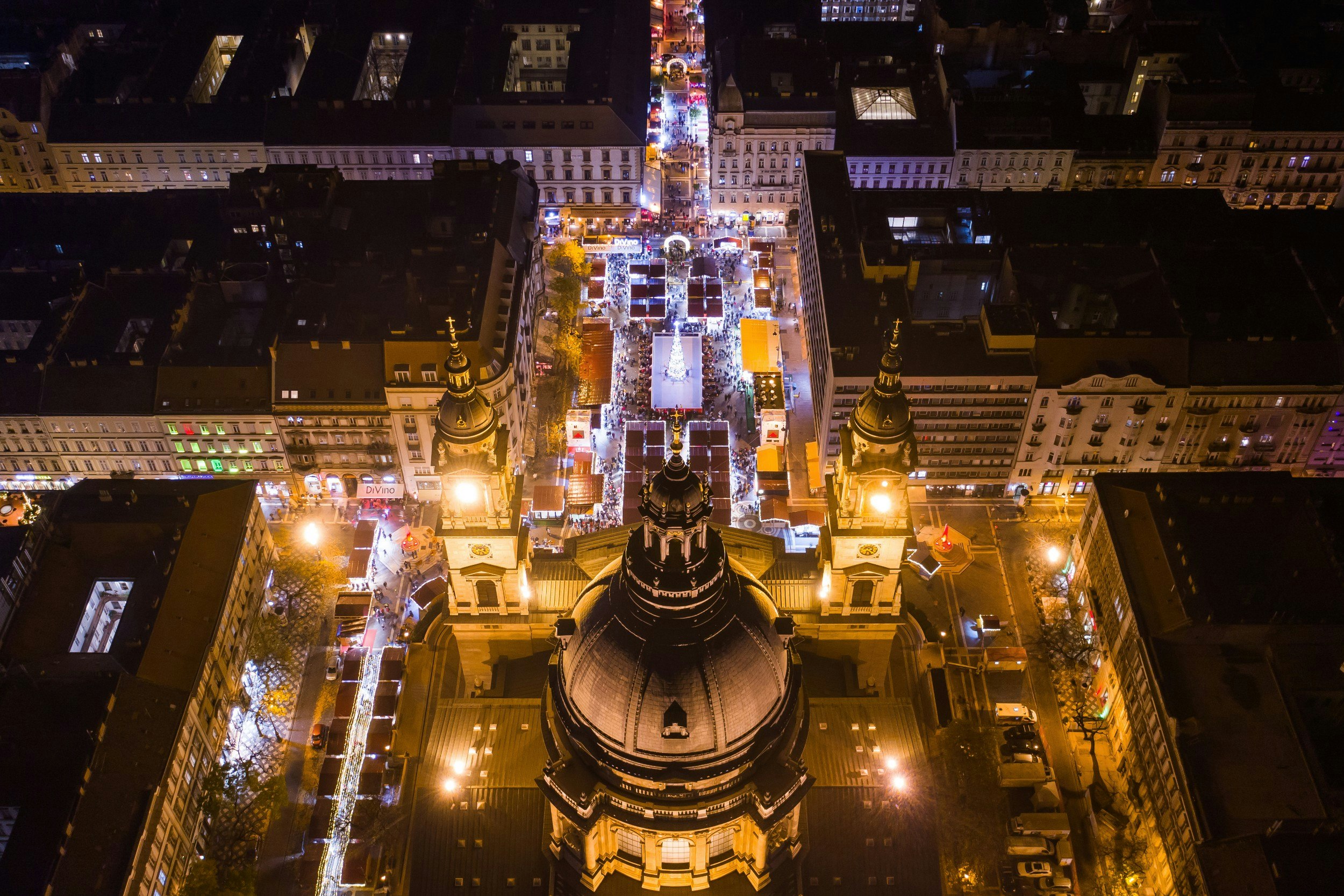 The Advent Feast at the Basilica in Budapest