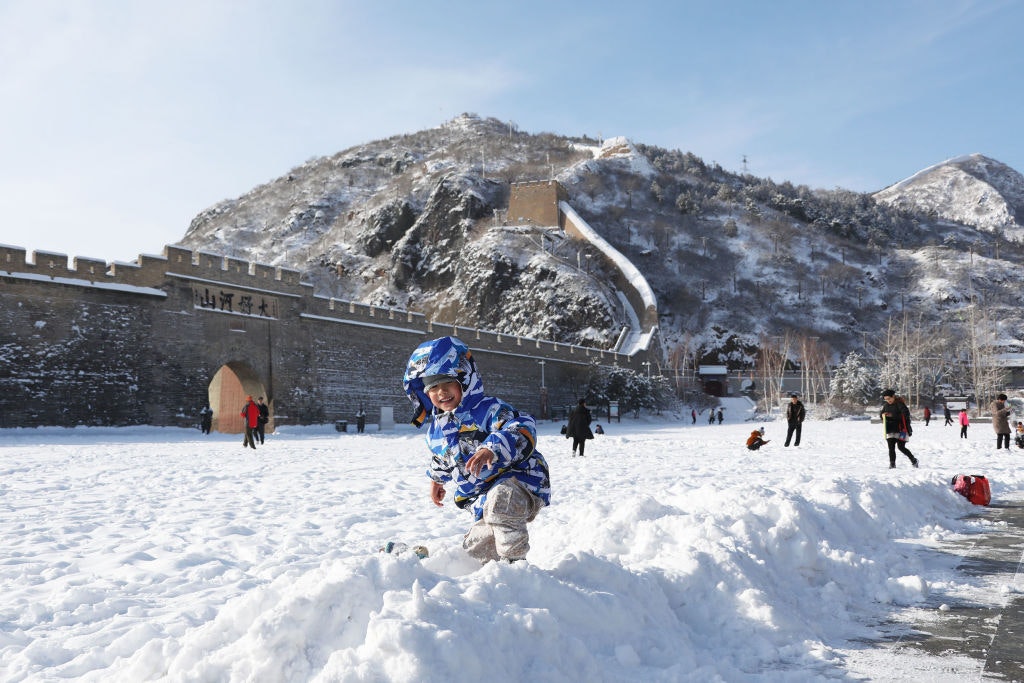 Children play at the Dajingmen section of the Great Wall in Zhangjiakou