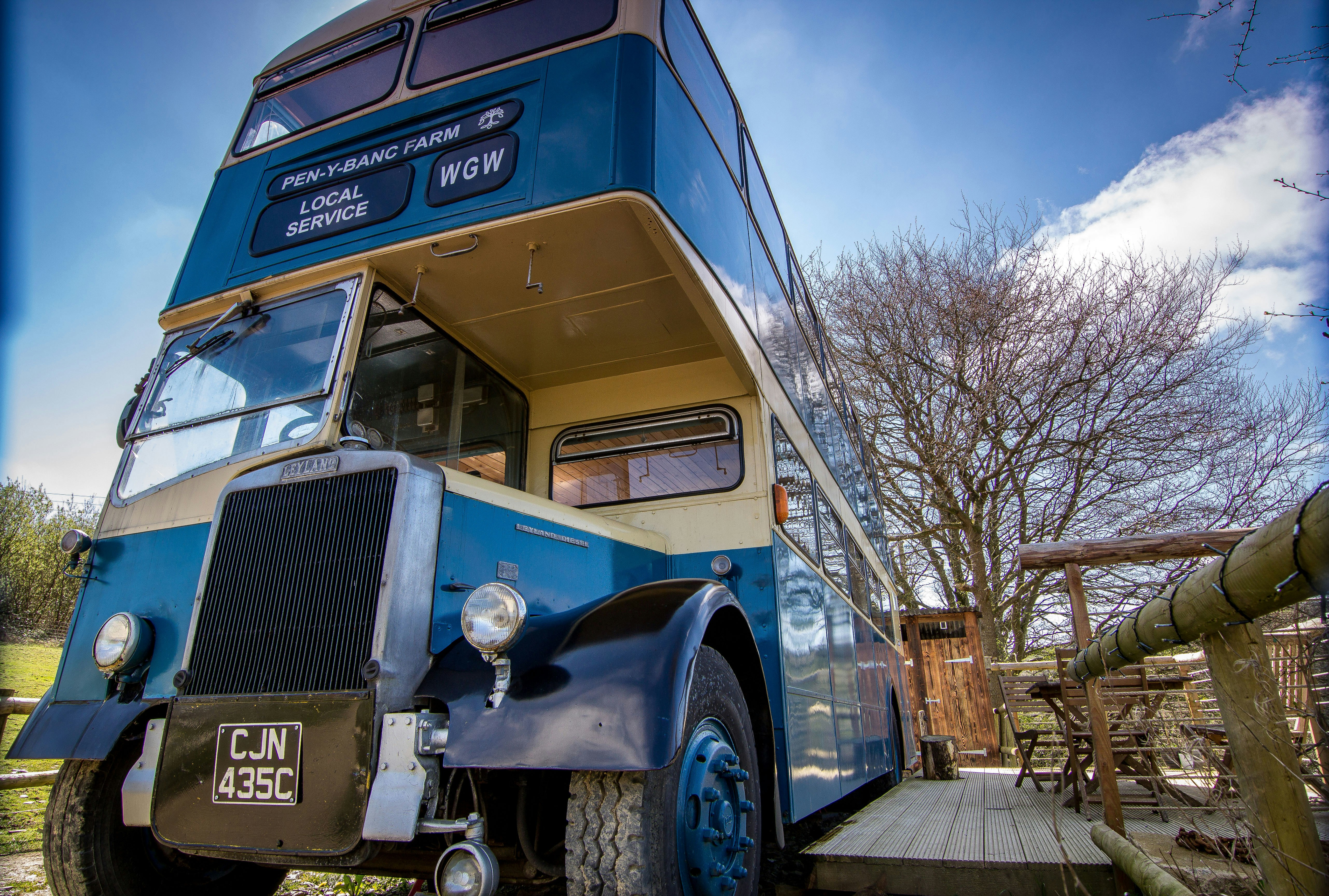 The 1964 Leyland Titan bus © Independent Cottages 