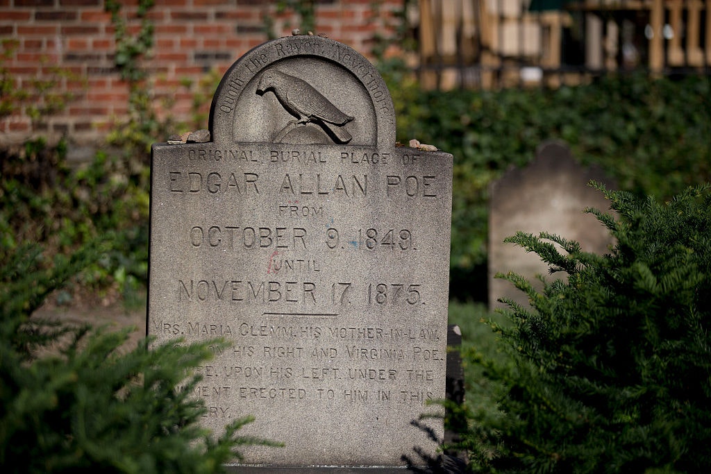 Edgar Allan Poe tombstone 