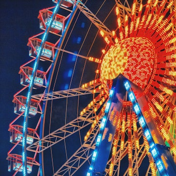Ferris Wheel - Getty RF.jpg
