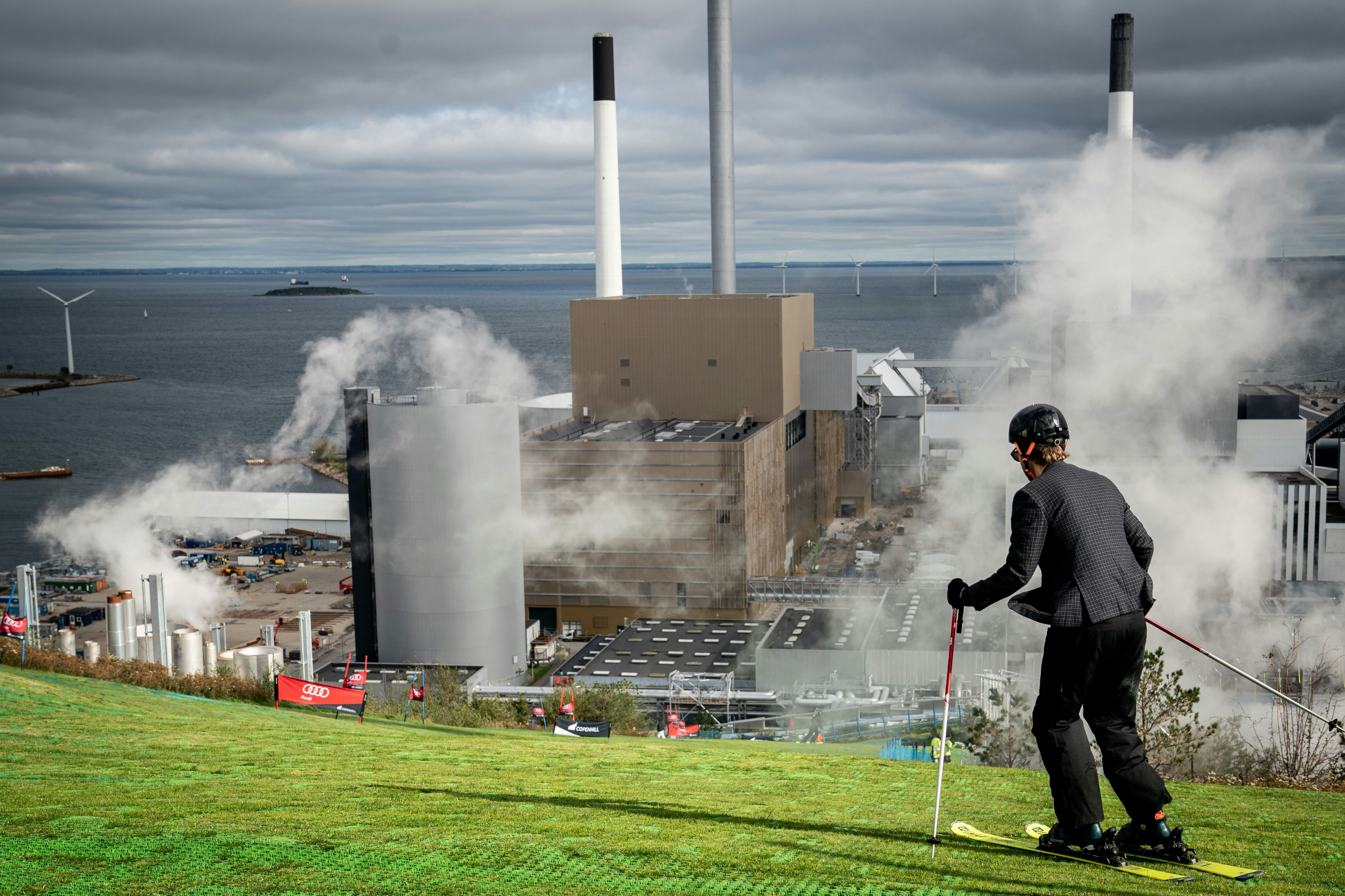 The ski slope ontop of the combined heat and power waste-to-energy plant Copenhill