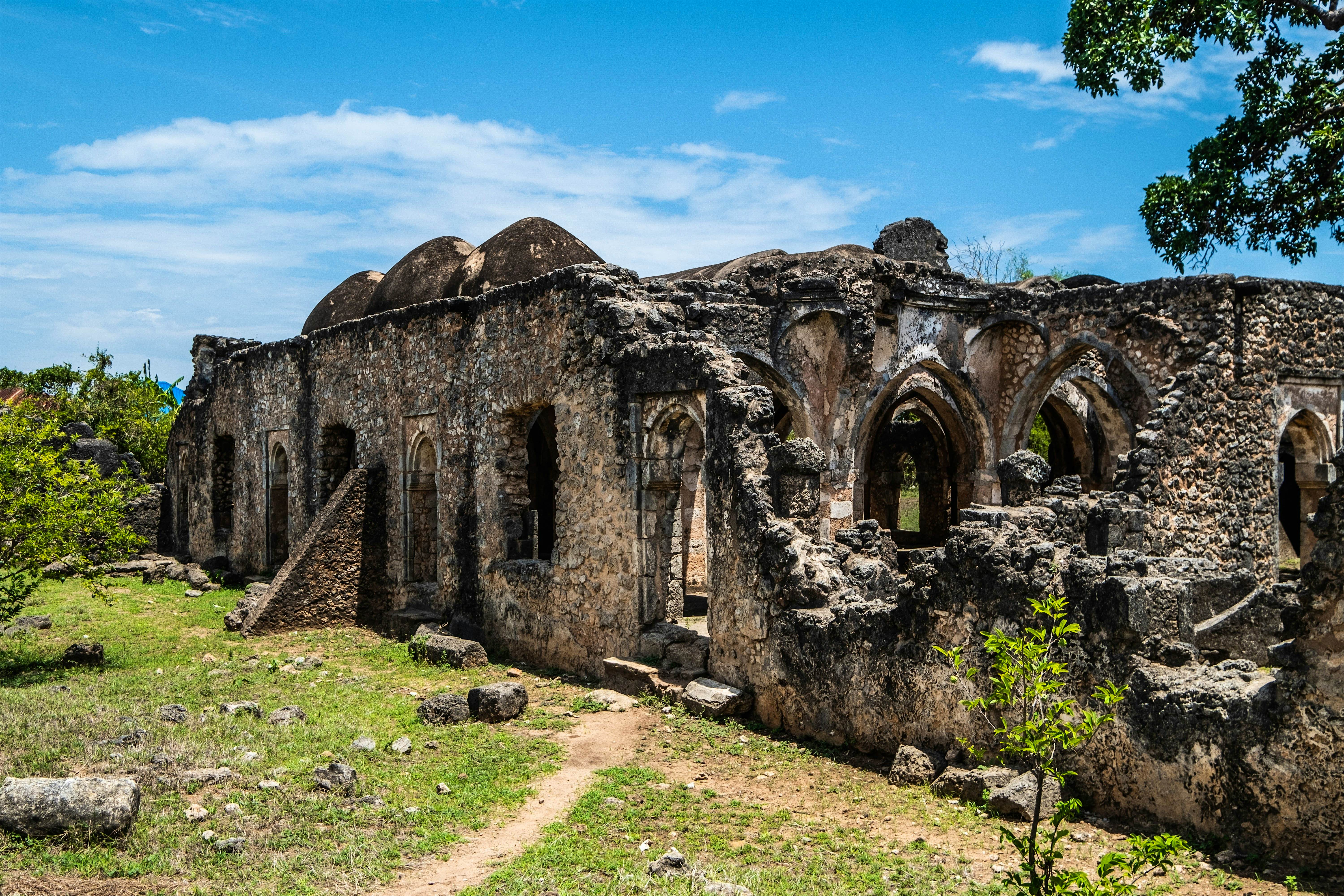 Kilwa Kisiwani, Tanzania_1.jpg The ruins of Kilwa Kisiwani, Tanzania