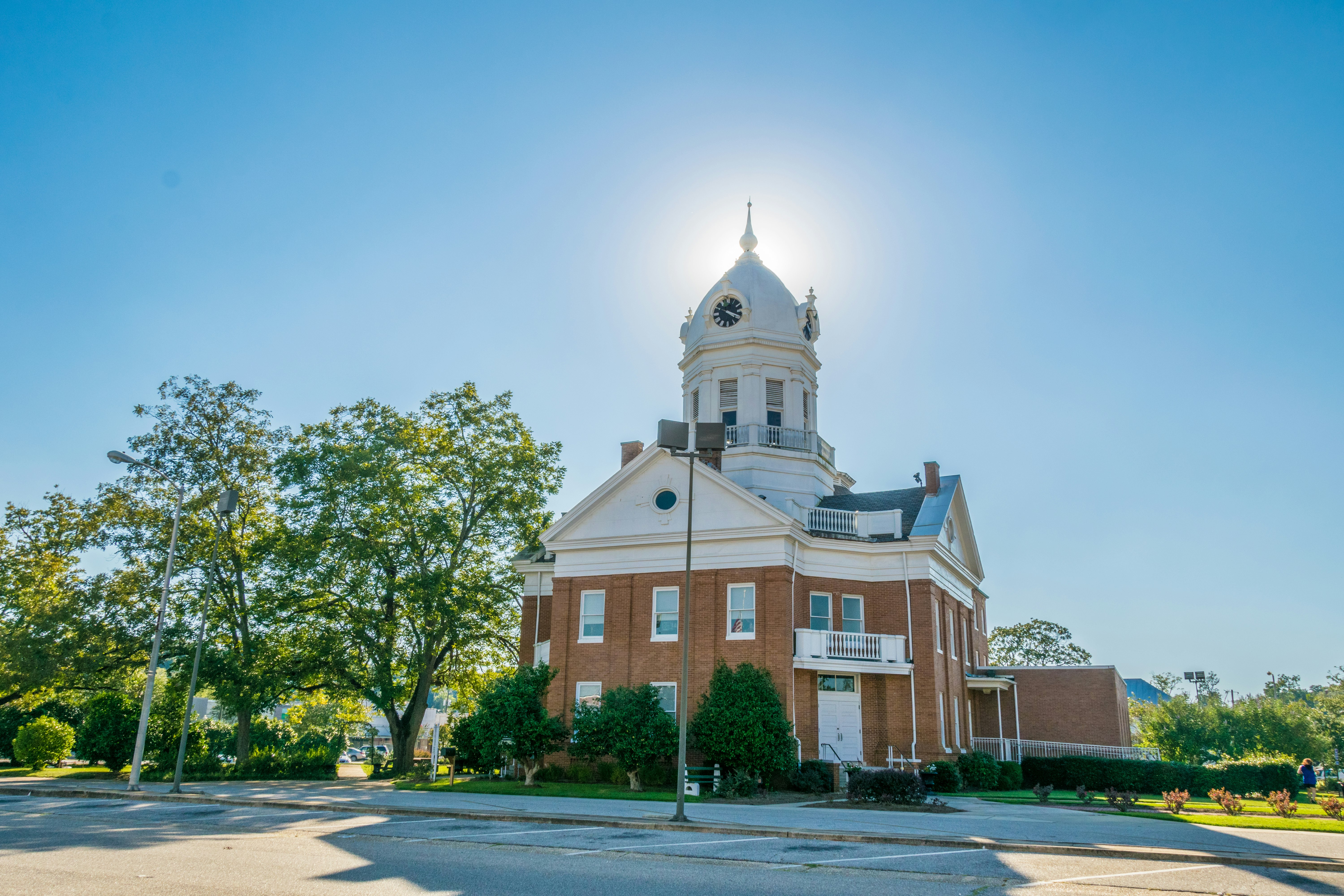 Monroe County Courthouse Museum in the sunshine