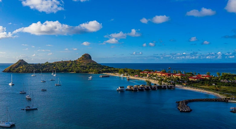 St. Lucia panoramic © RONALD RAOUL